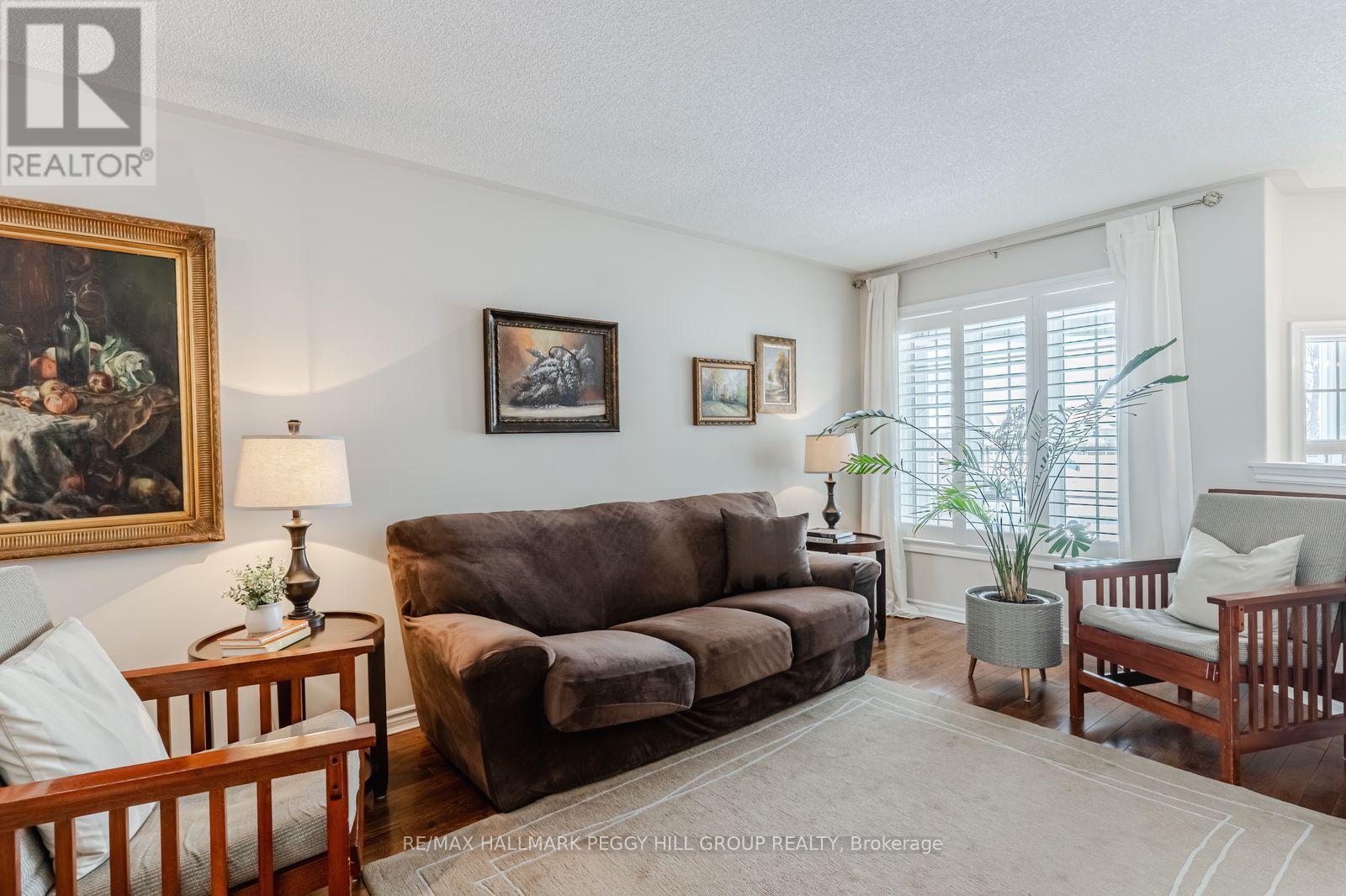 39 Mike Hart Drive, Essa, Ontario  L3W 0P6 - Photo 3 - N12815936