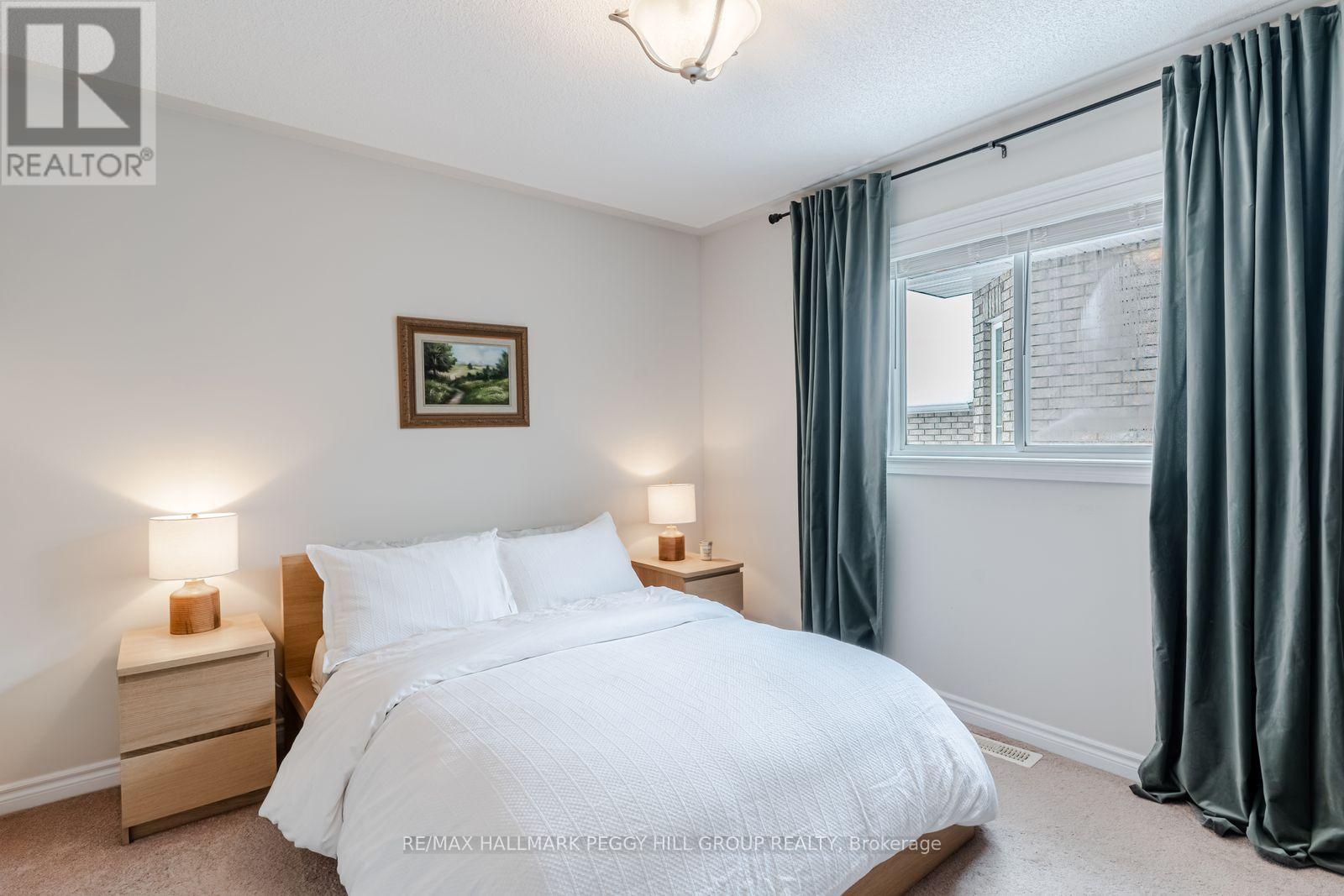 39 Mike Hart Drive, Essa, Ontario  L3W 0P6 - Photo 9 - N12815936