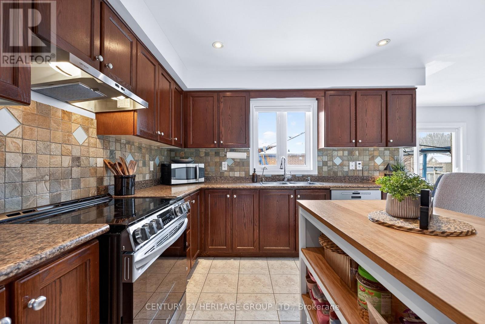 162 Metcalfe Drive, Bradford West Gwillimbury, Ontario  L3Z 0A1 - Photo 11 - N12815962