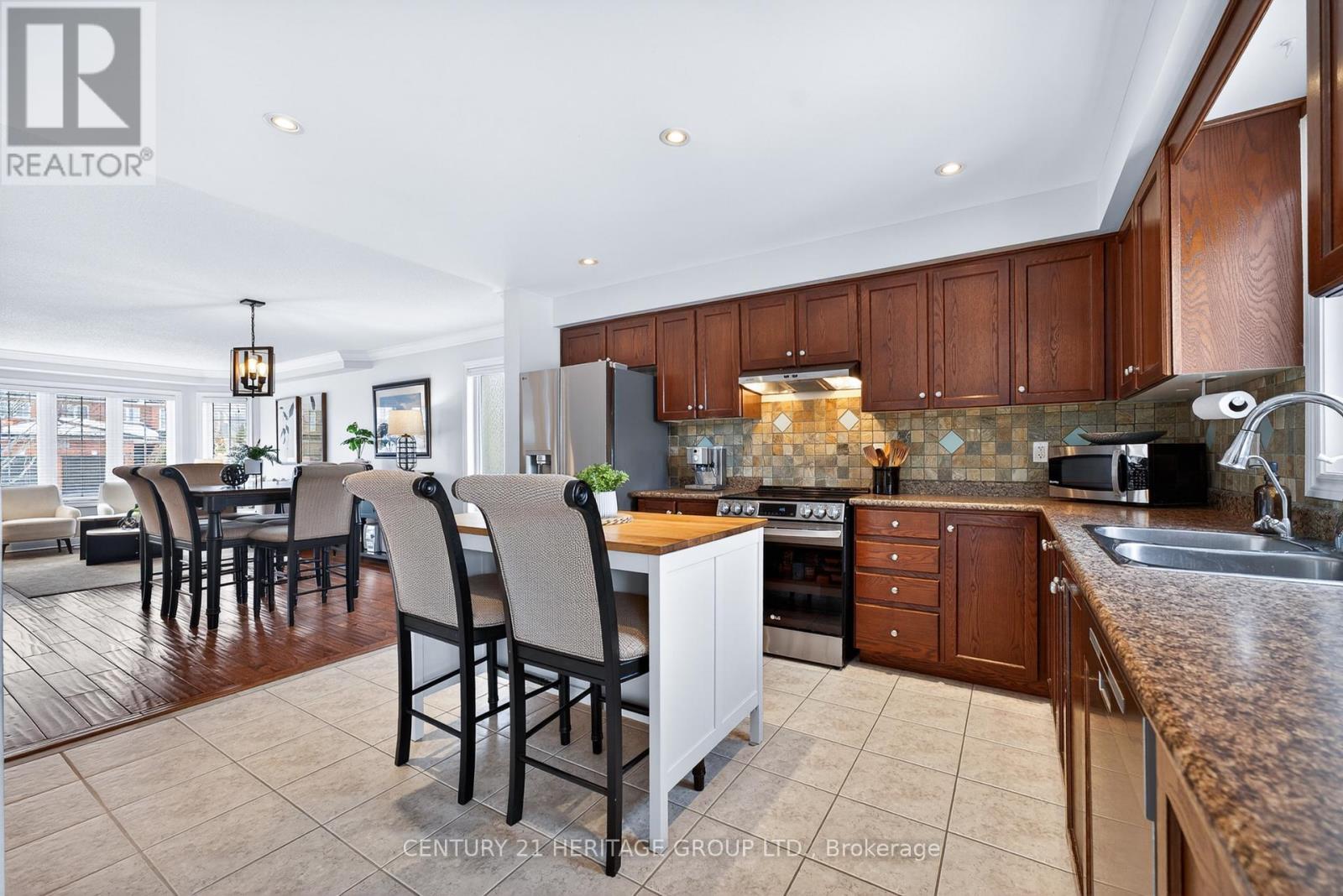 162 Metcalfe Drive, Bradford West Gwillimbury, Ontario  L3Z 0A1 - Photo 12 - N12815962