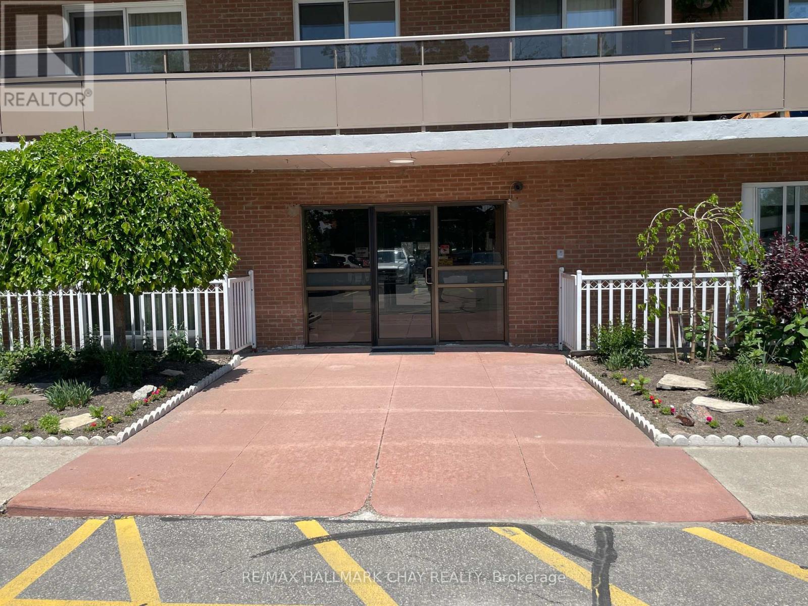 702 - 414 Blake Street, Barrie, Ontario L4M 5J7 - Photo 28 - S12815790