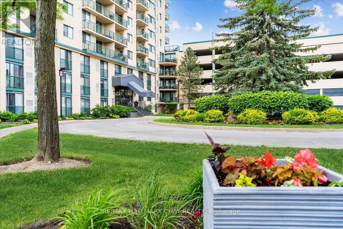 1107 - 75 Ellen Street, Barrie, Ontario L4N 7R6 - Photo 2 - S12815918