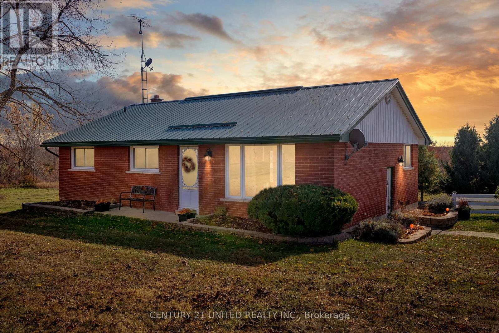 1976 Fish Lake Road, Prince Edward County, Ontario  K0K 1W0 - Photo 2 - X12770870