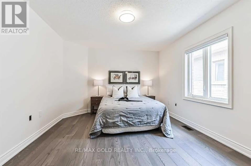 298 Etheridge Avenue, Milton, Ontario  L9E 1H7 - Photo 26 - W12814514