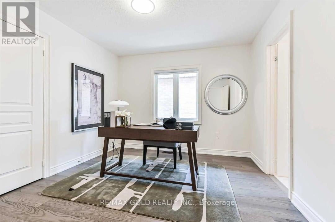 298 Etheridge Avenue, Milton, Ontario  L9E 1H7 - Photo 30 - W12814514