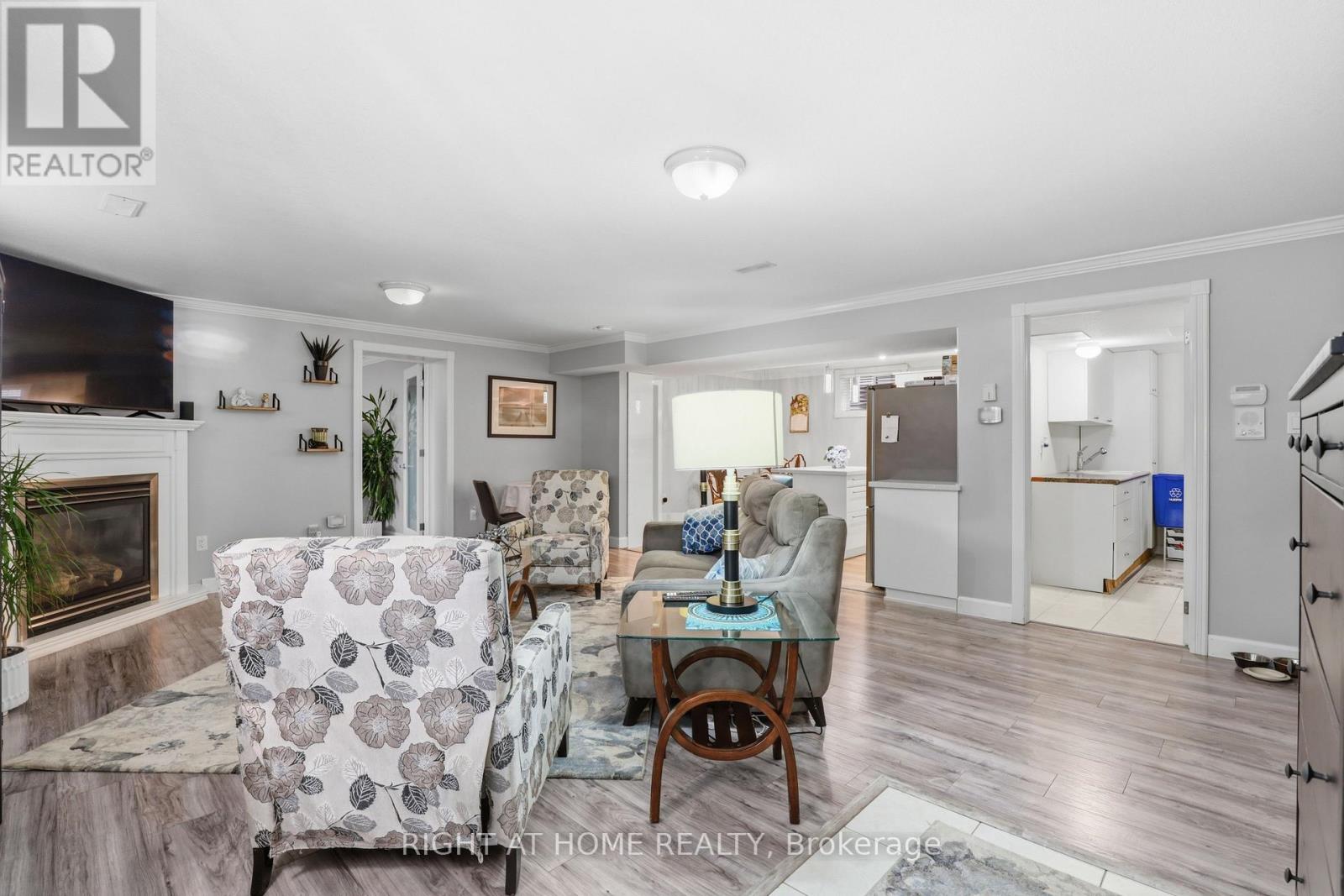 29 Chipman Avenue, Hamilton, Ontario  L9A 2S9 - Photo 7 - X12814656