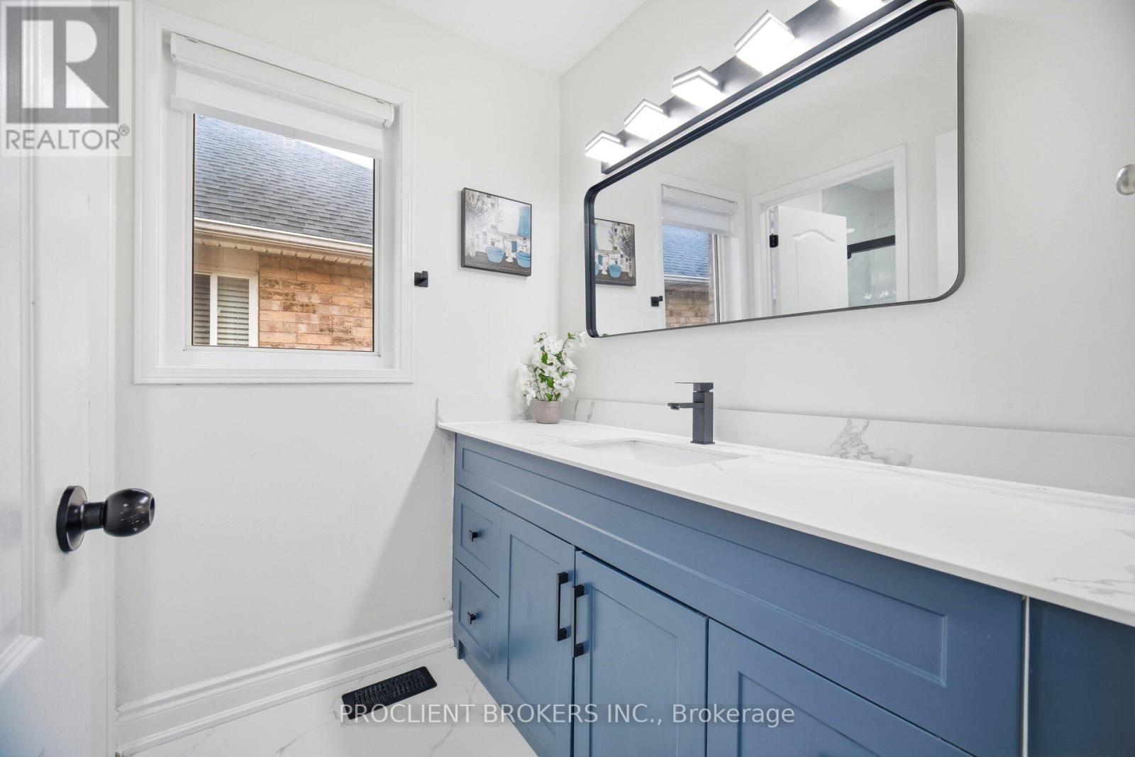 459 Pettit Trail, Milton, Ontario  L9T 6N9 - Photo 43 - W12815772