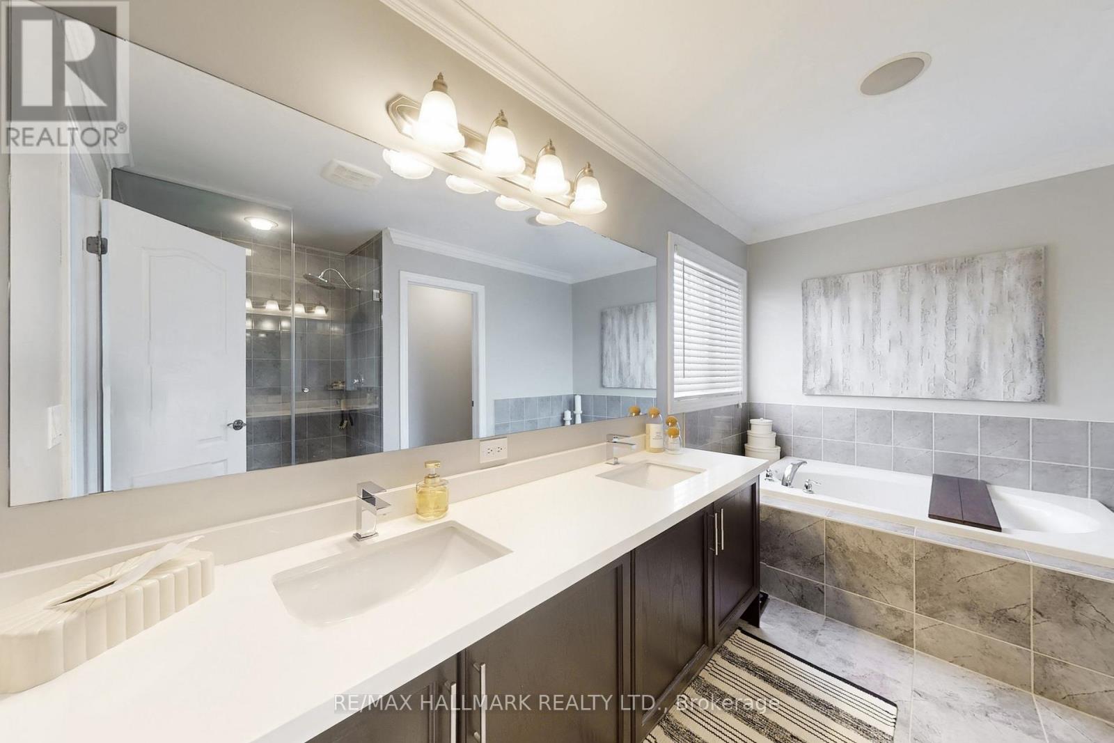 52 Mcechearn Crescent, Caledon, Ontario  L7C 3Y2 - Photo 30 - W12815800