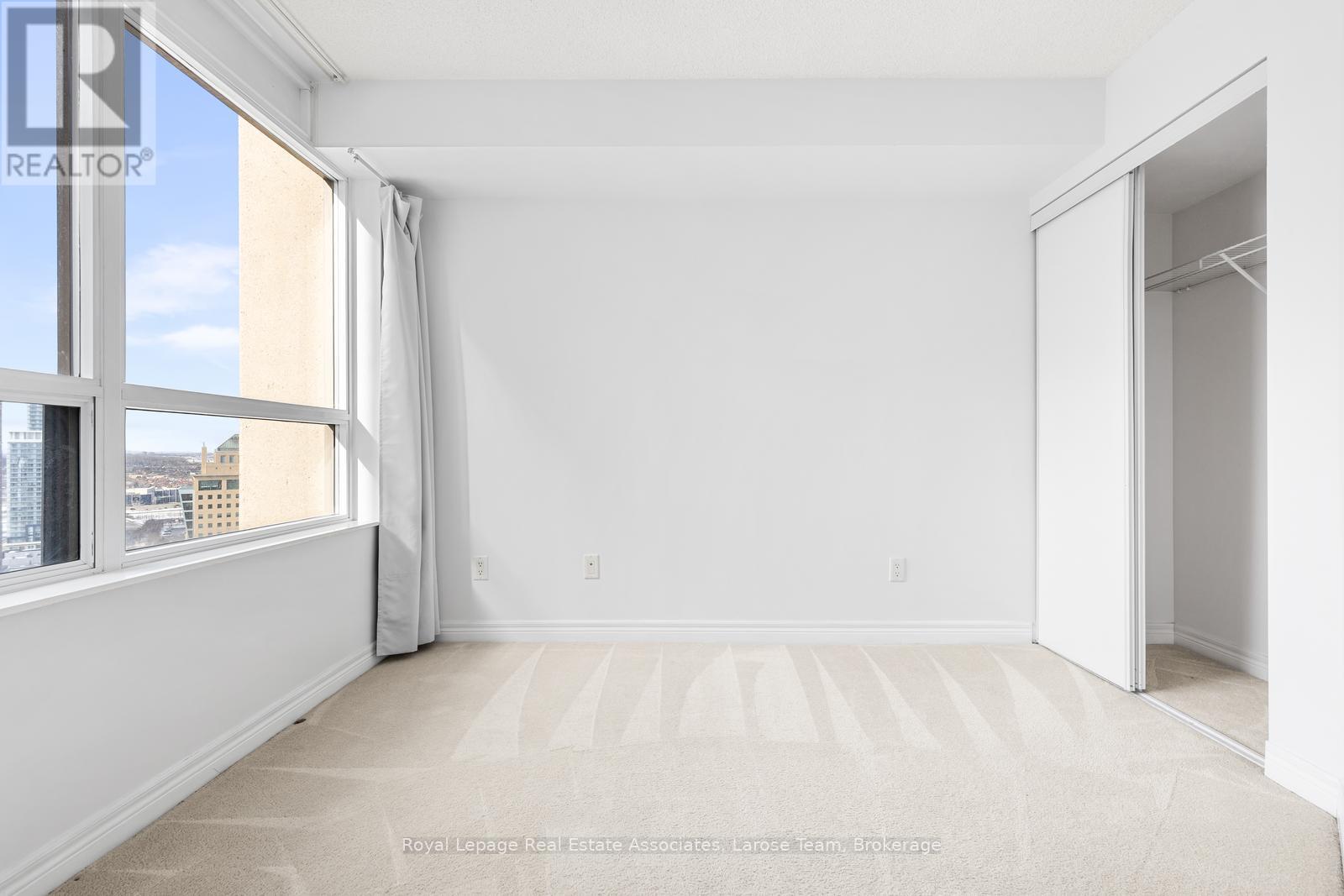 2513 - 310 Burnhamthorpe Road W, Mississauga, Ontario  L5B 4P9 - Photo 15 - W12815842