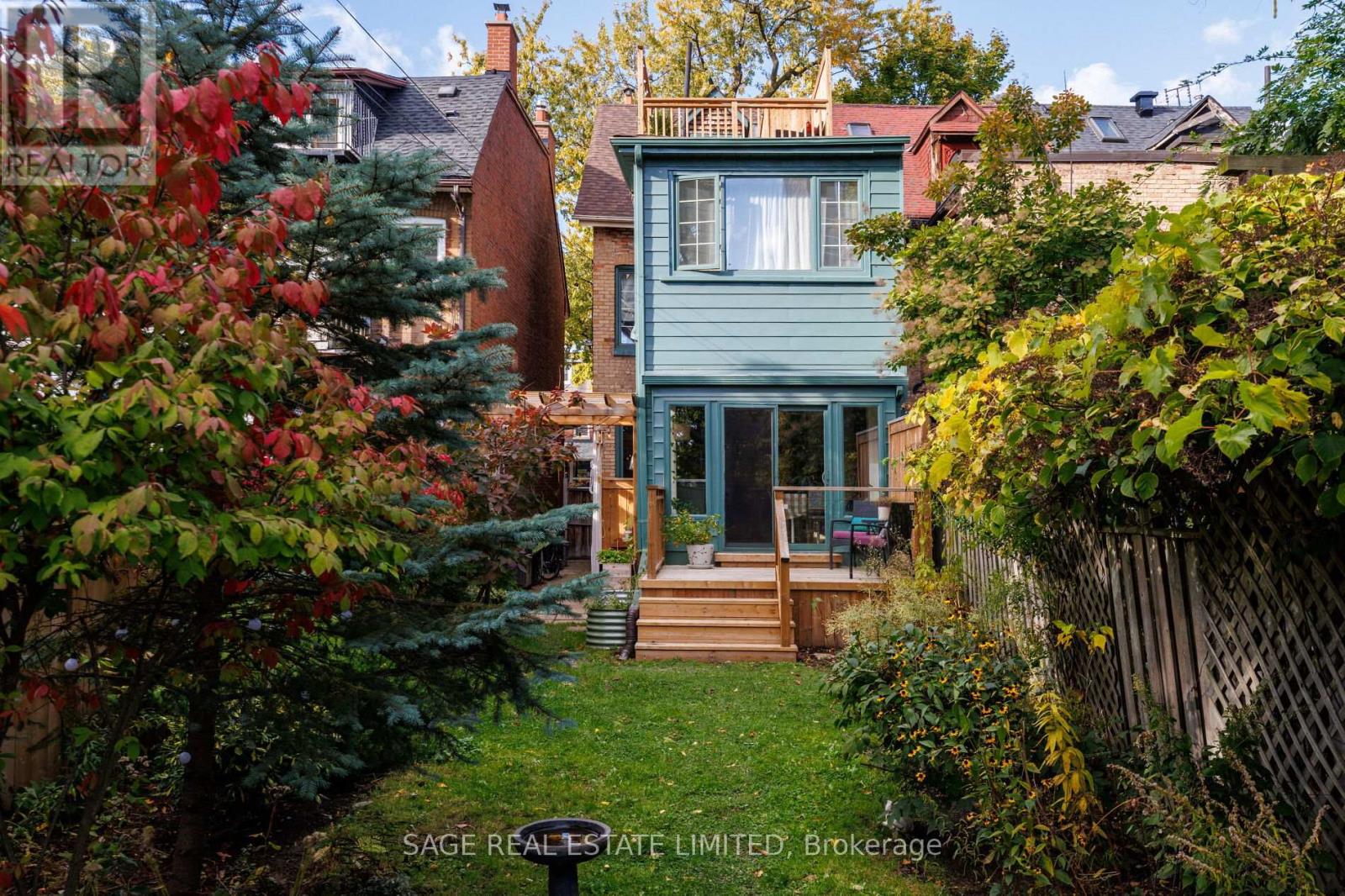 97 Marion Street, Toronto, Ontario  M6R 1E6 - Photo 27 - W12815856