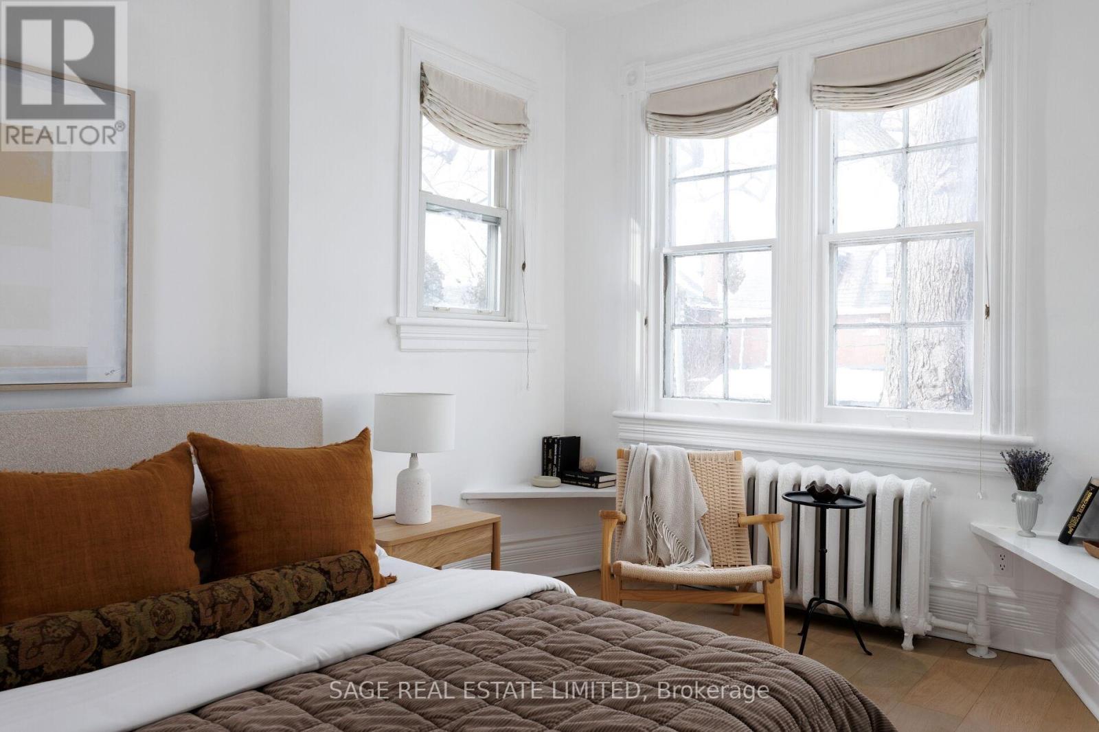 97 Marion Street, Toronto, Ontario  M6R 1E6 - Photo 29 - W12815856