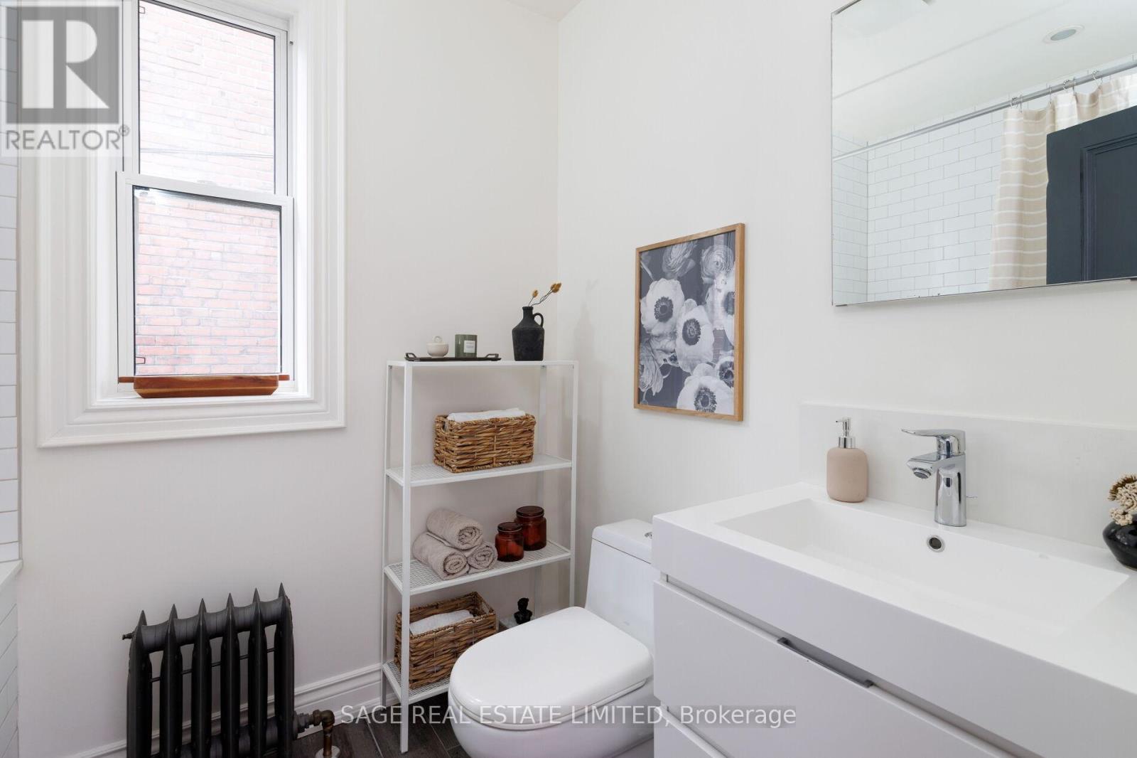 97 Marion Street, Toronto, Ontario  M6R 1E6 - Photo 37 - W12815856