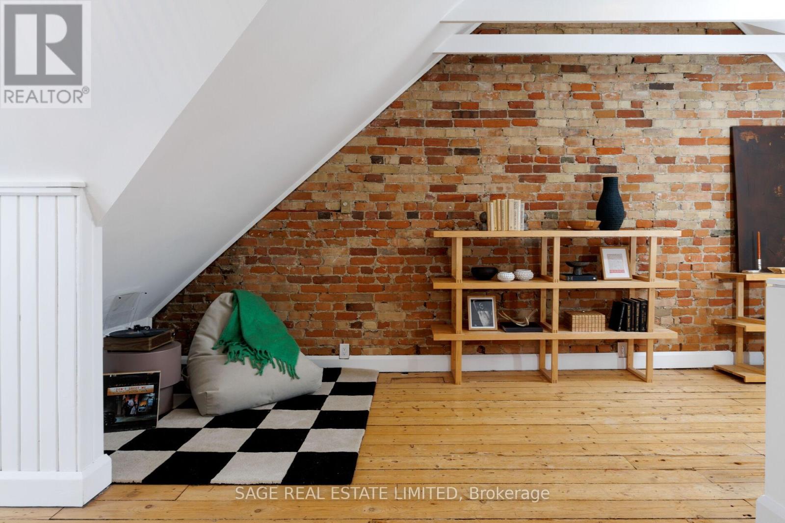 97 Marion Street, Toronto, Ontario  M6R 1E6 - Photo 44 - W12815856