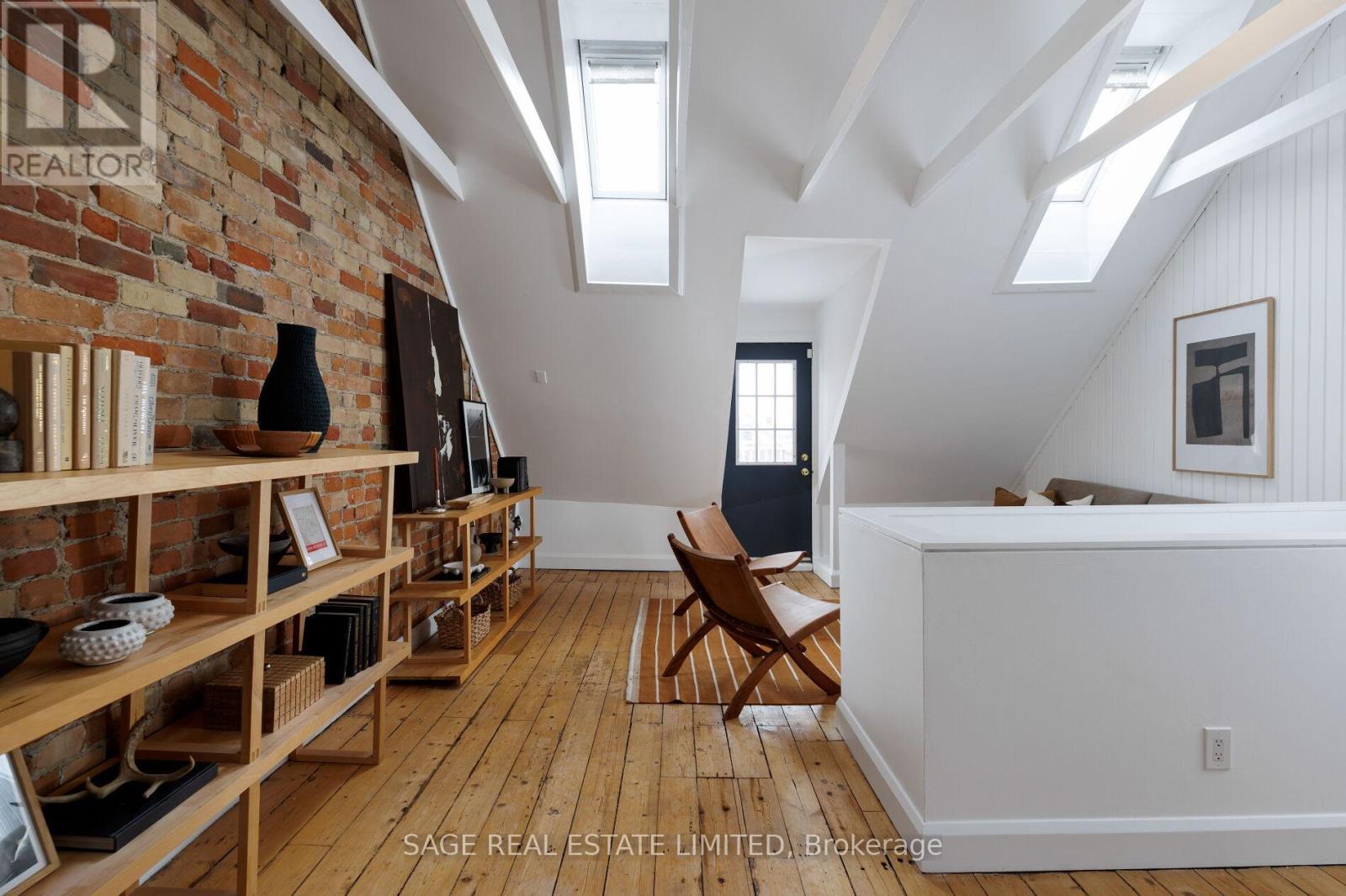 97 Marion Street, Toronto, Ontario  M6R 1E6 - Photo 45 - W12815856