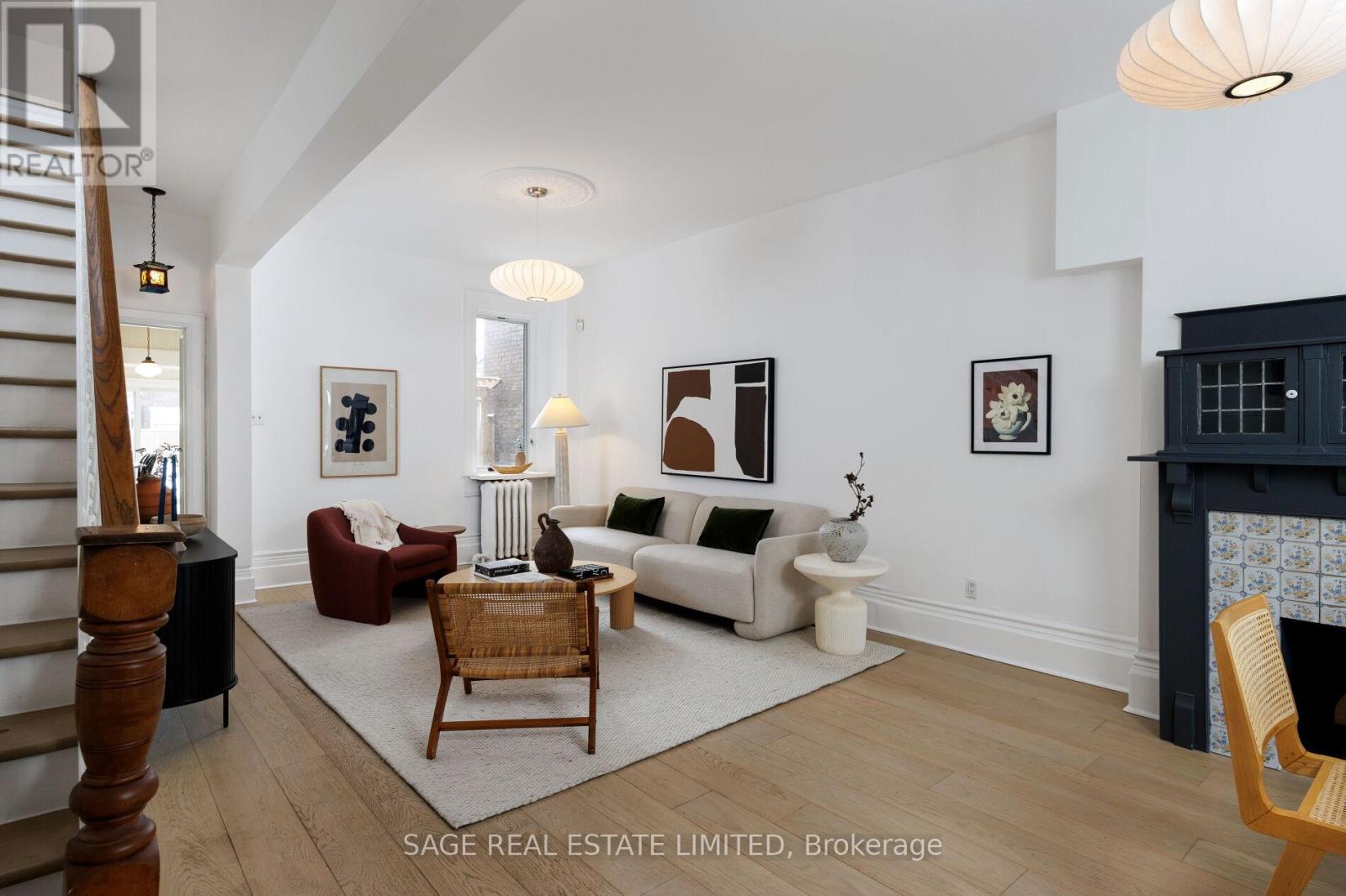 97 Marion Street, Toronto, Ontario  M6R 1E6 - Photo 8 - W12815856