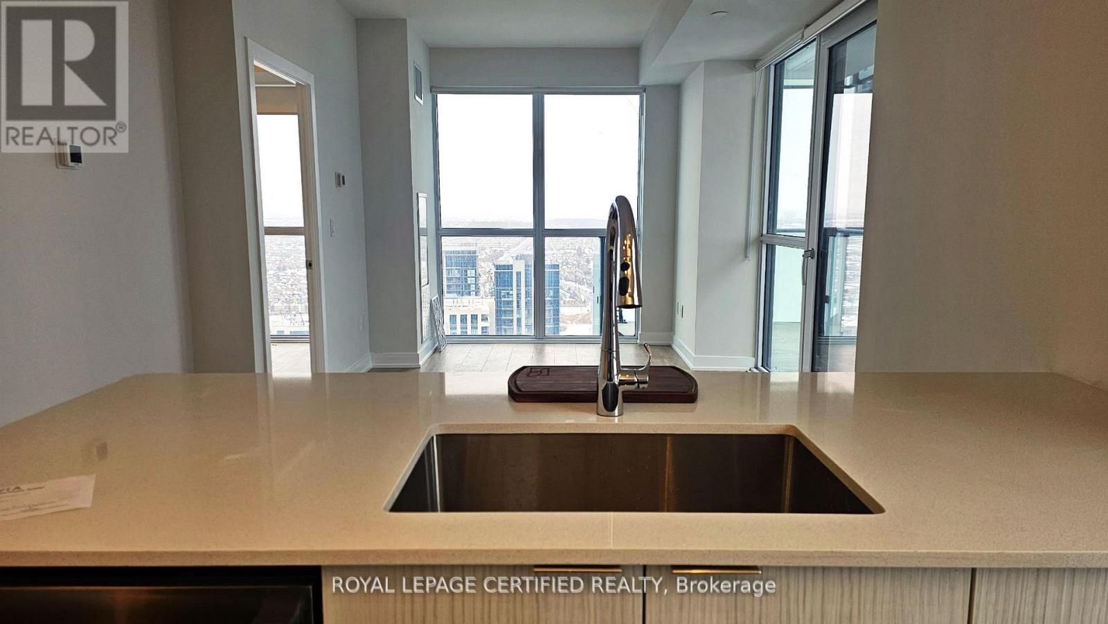 3011 - 430 Square One Drive, Mississauga (Creditview), Ontario  L5B 0L6 - Photo 5 - W12815922