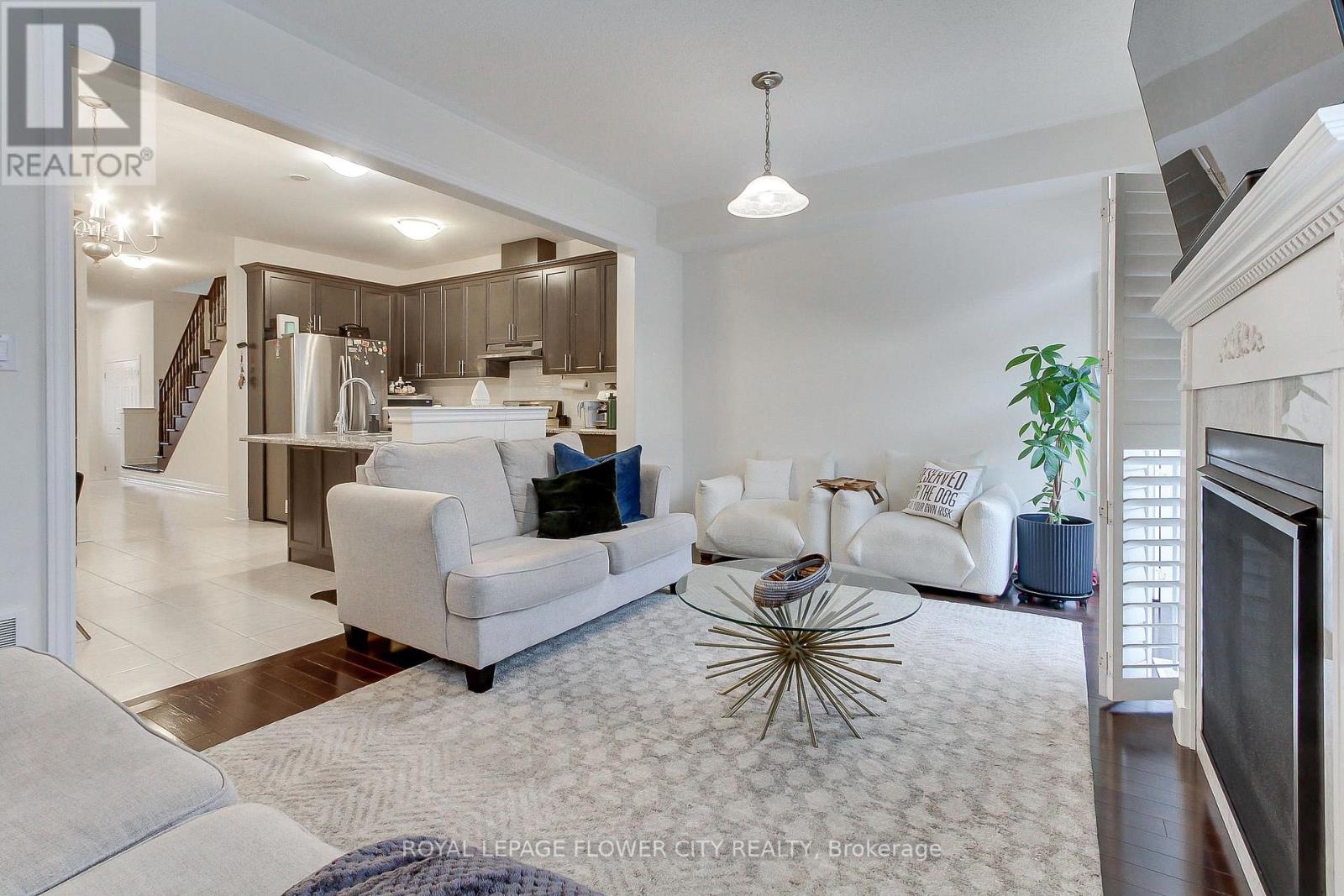 101 Huguenot Road, Oakville, Ontario  L6H 0M3 - Photo 15 - W12815930