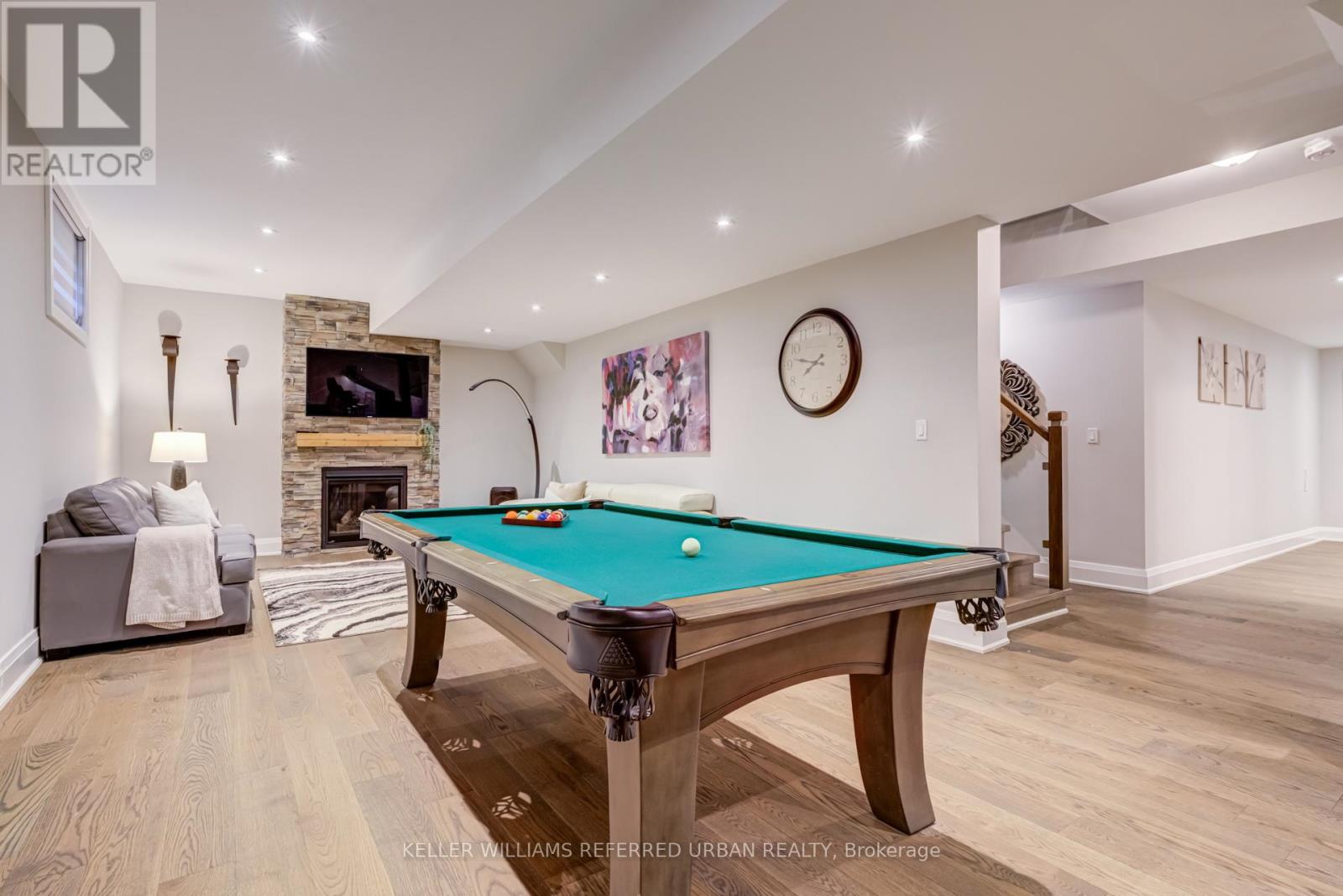 1376 Applewood Road, Mississauga, Ontario  L5E 2M1 - Photo 34 - W12815942