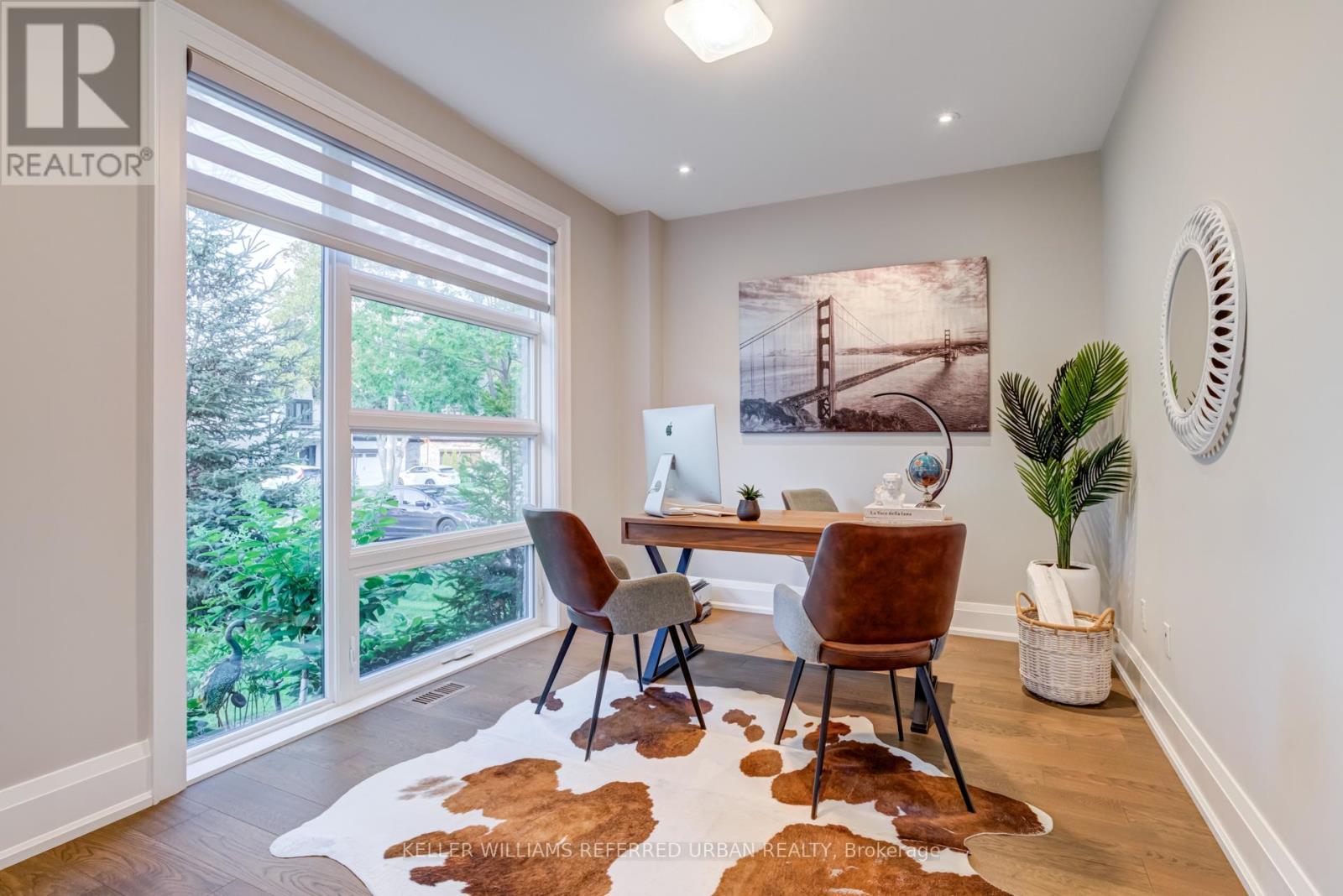 1376 Applewood Road, Mississauga, Ontario  L5E 2M1 - Photo 6 - W12815942