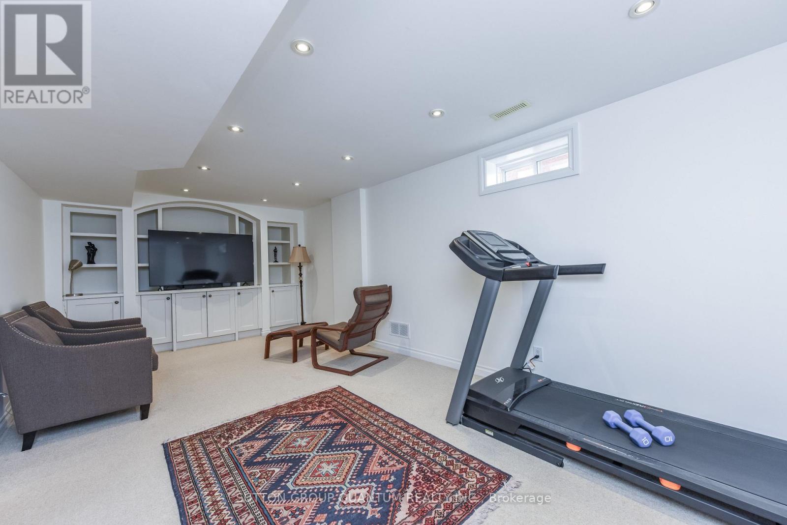 118 Westchester Road, Oakville, Ontario  L6H 6H9 - Photo 11 - W12815964