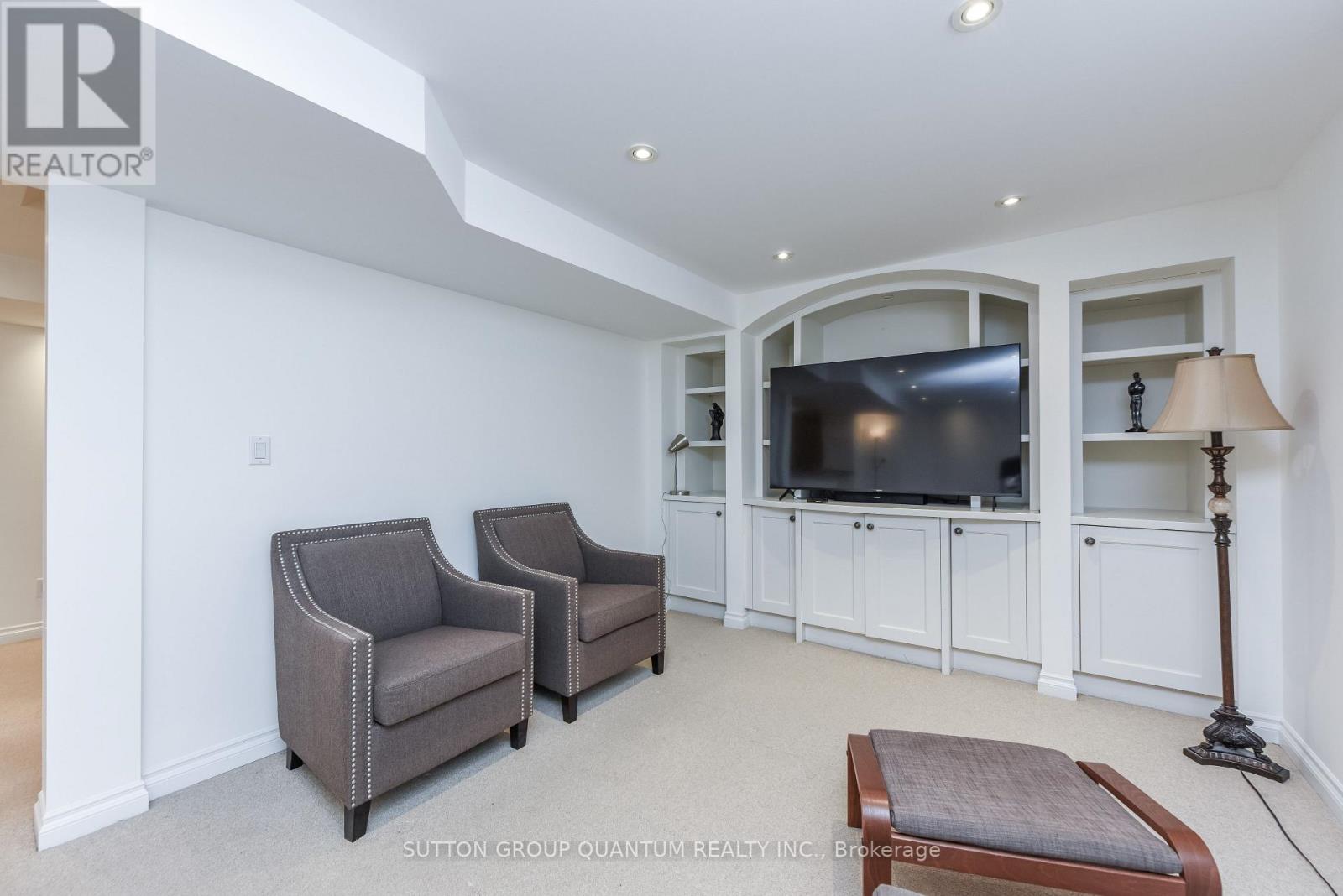 118 Westchester Road, Oakville, Ontario  L6H 6H9 - Photo 12 - W12815964