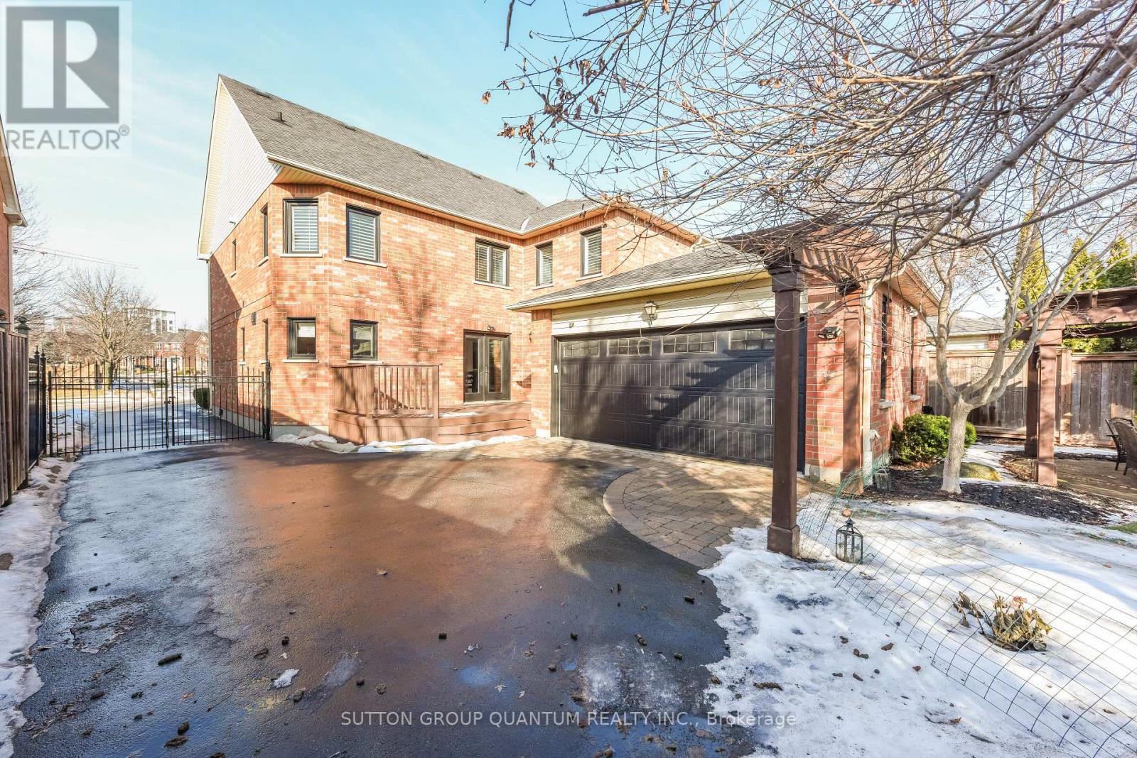 118 Westchester Road, Oakville, Ontario  L6H 6H9 - Photo 3 - W12815964