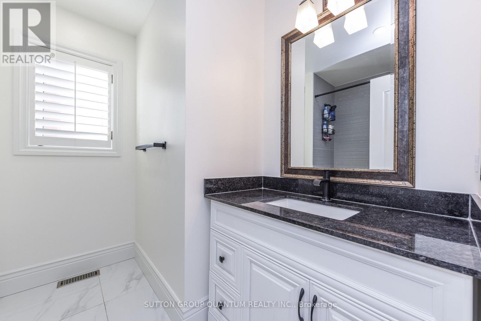 118 Westchester Road, Oakville, Ontario  L6H 6H9 - Photo 34 - W12815964