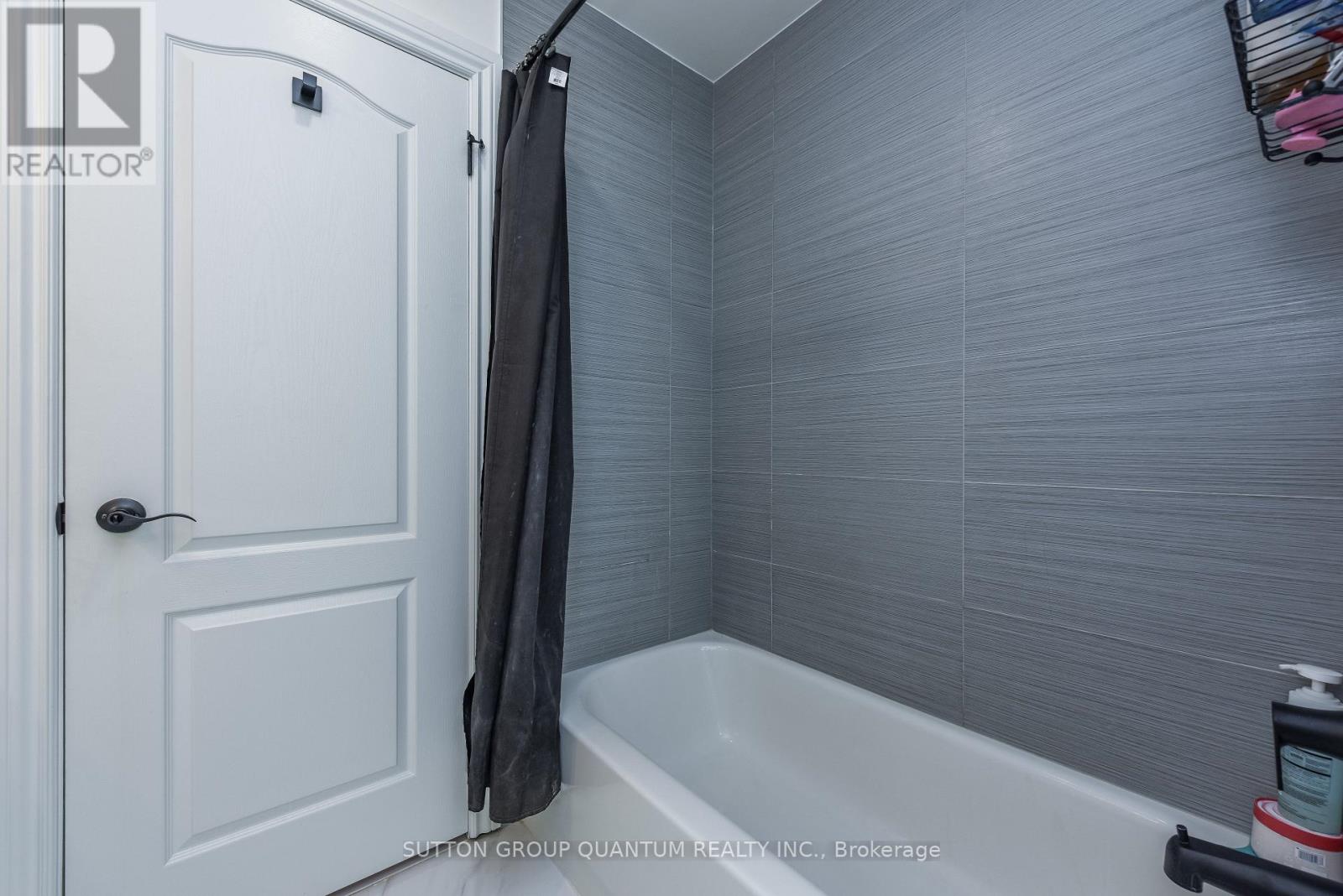 118 Westchester Road, Oakville, Ontario  L6H 6H9 - Photo 35 - W12815964