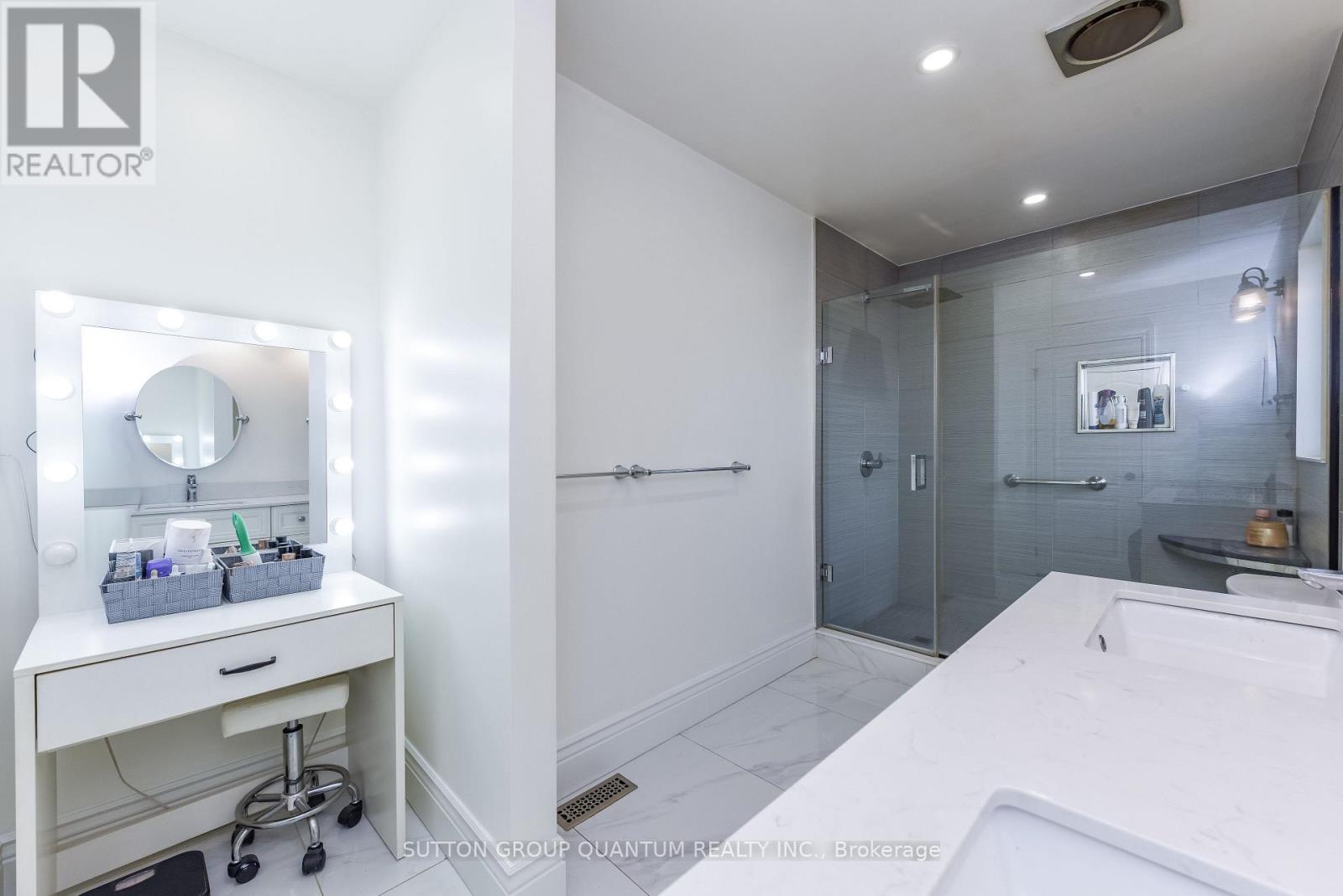 118 Westchester Road, Oakville, Ontario  L6H 6H9 - Photo 48 - W12815964