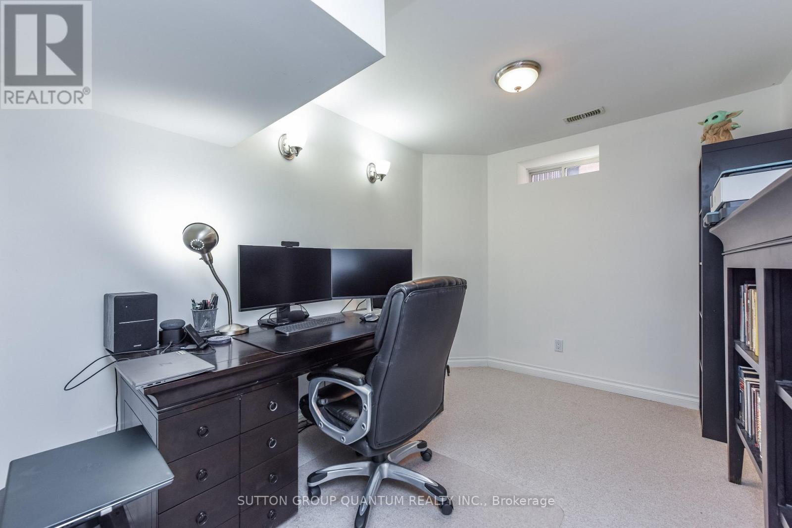 118 Westchester Road, Oakville, Ontario  L6H 6H9 - Photo 6 - W12815964