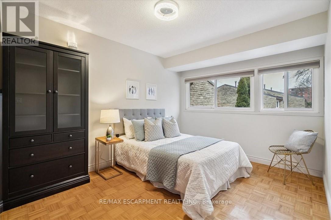 80 - 915 Inverhouse Drive, Mississauga, Ontario  L5J 4B2 - Photo 8 - W12815966