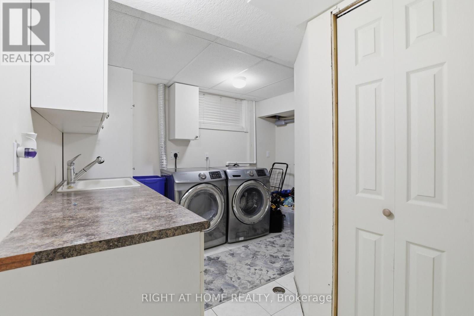 29 Chipman Avenue, Hamilton, Ontario  L9A 2S9 - Photo 10 - X12814656