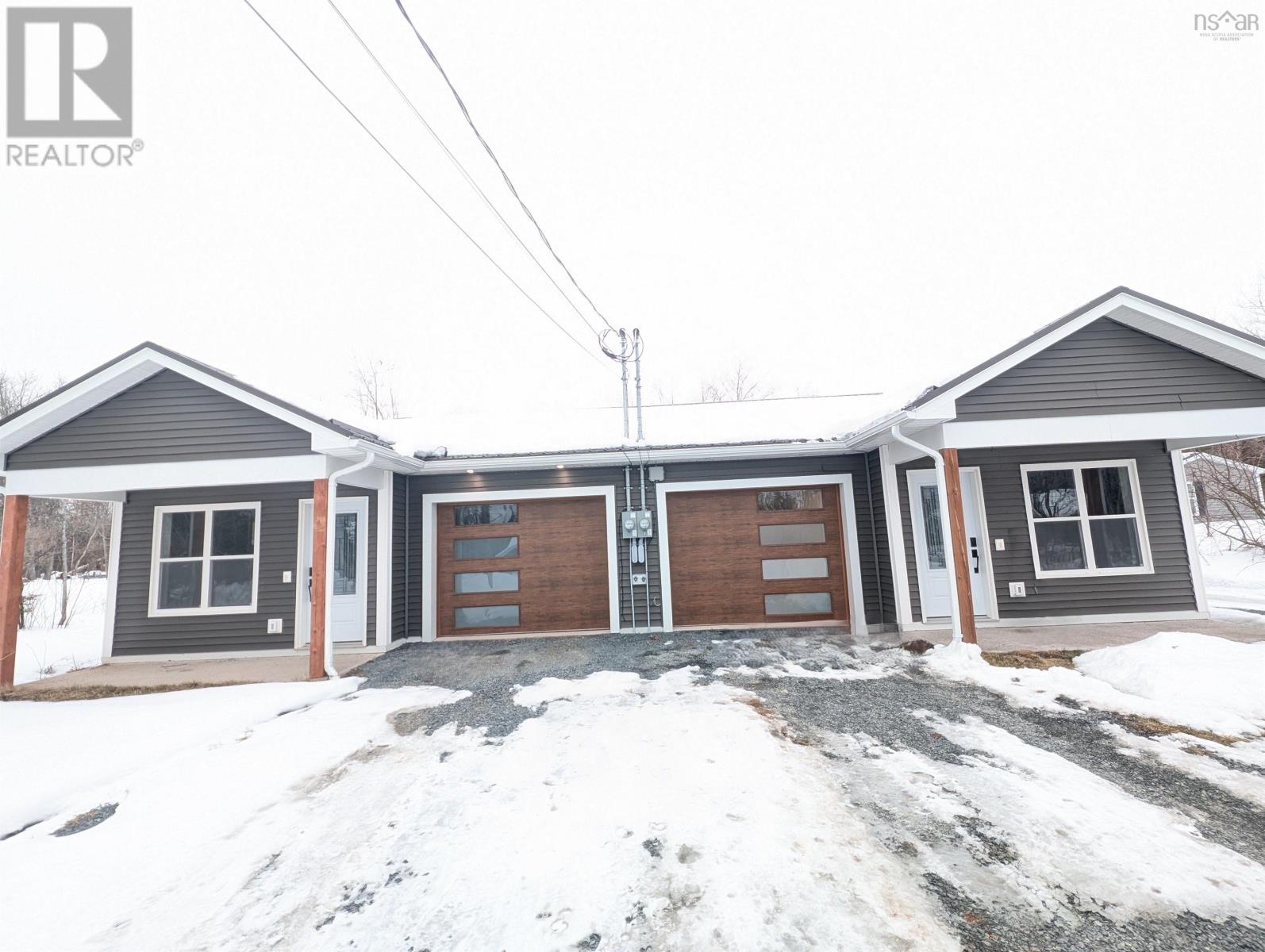 128 & 130 Renfrew Road, Enfield, Nova Scotia  B2T 1M6 - Photo 2 - 202603313