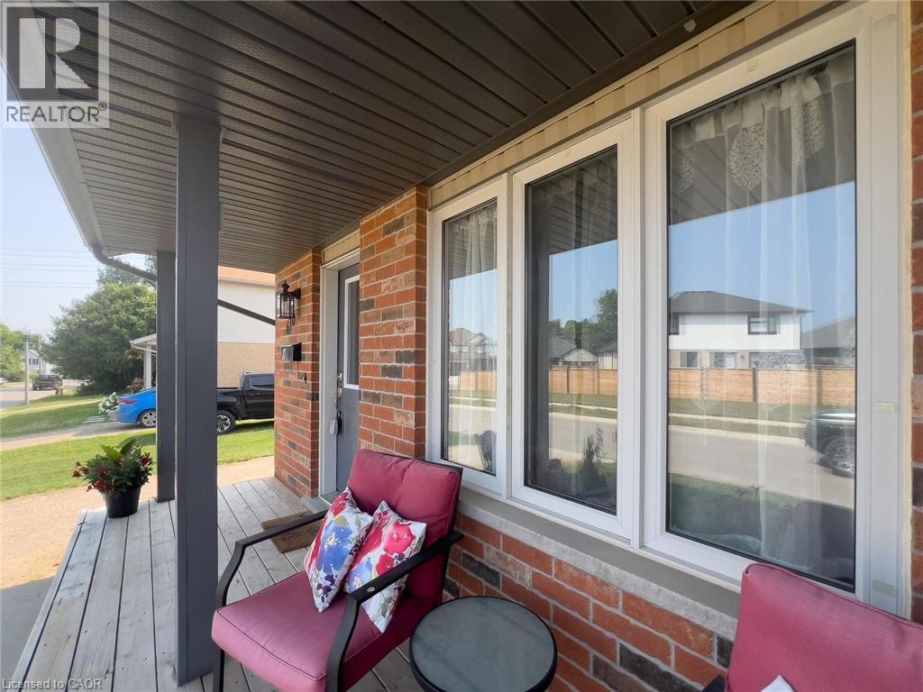 610 Salisbury Avenue S, Listowel, Ontario  N4W 1Y8 - Photo 3 - 40806847