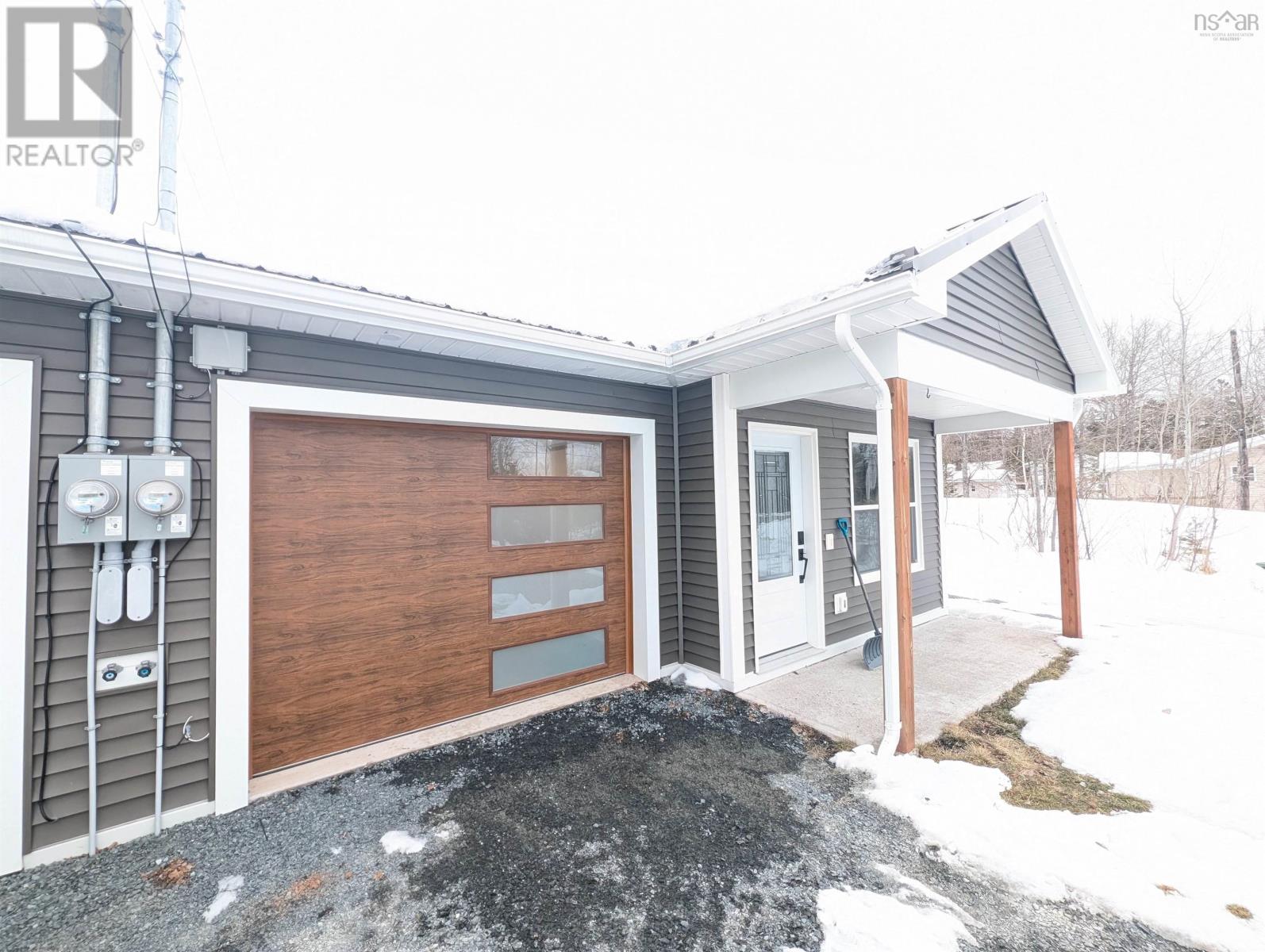 128 & 130 Renfrew Road, Hants, Nova Scotia  B2T 1H6 - Photo 5 - 202603315