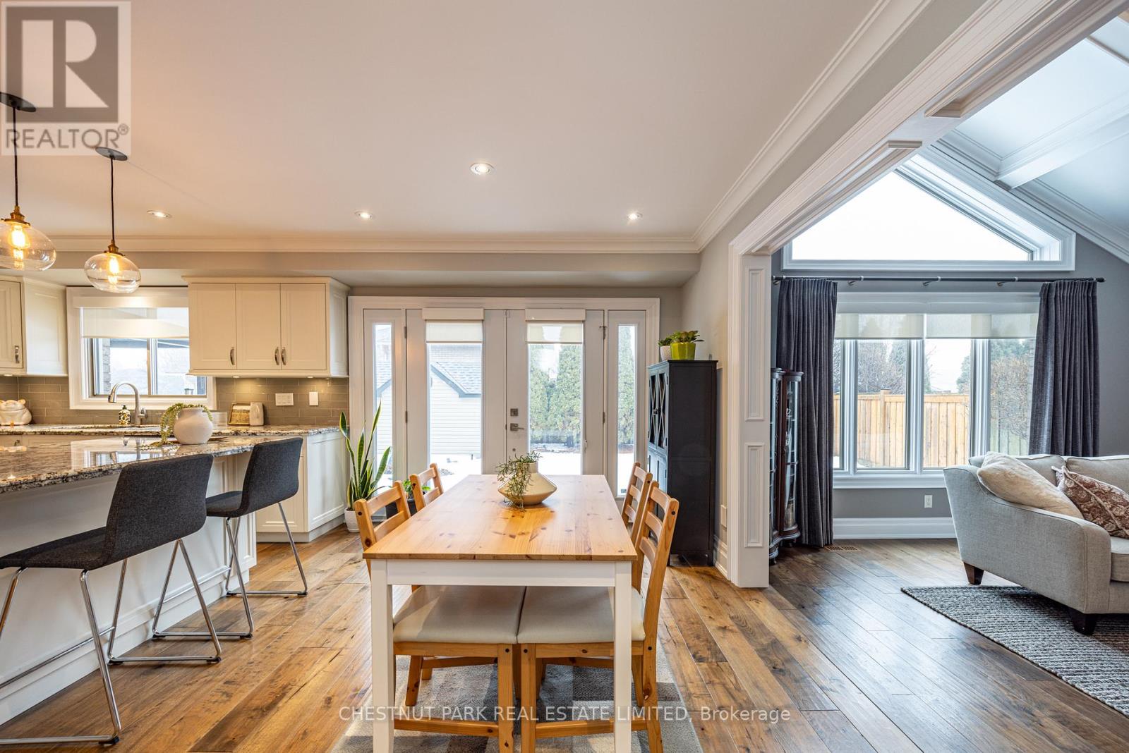 104 Gatestone Drive, Hamilton, Ontario  L8J 3S1 - Photo 15 - X12815750