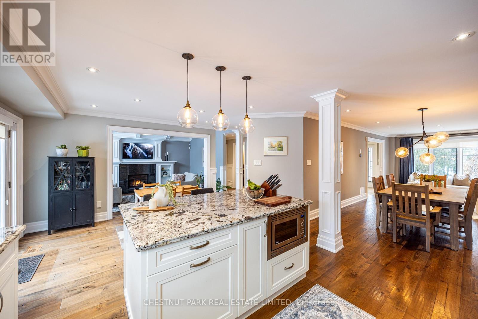 104 Gatestone Drive, Hamilton, Ontario  L8J 3S1 - Photo 18 - X12815750