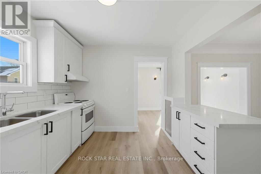 1198 Dunsmure Road, Hamilton, Ontario  L8H 1L2 - Photo 13 - X12815762