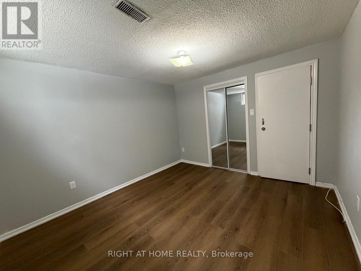 101 Romy Crescent, Thorold, Ontario  L2V 4V2 - Photo 29 - X12815802