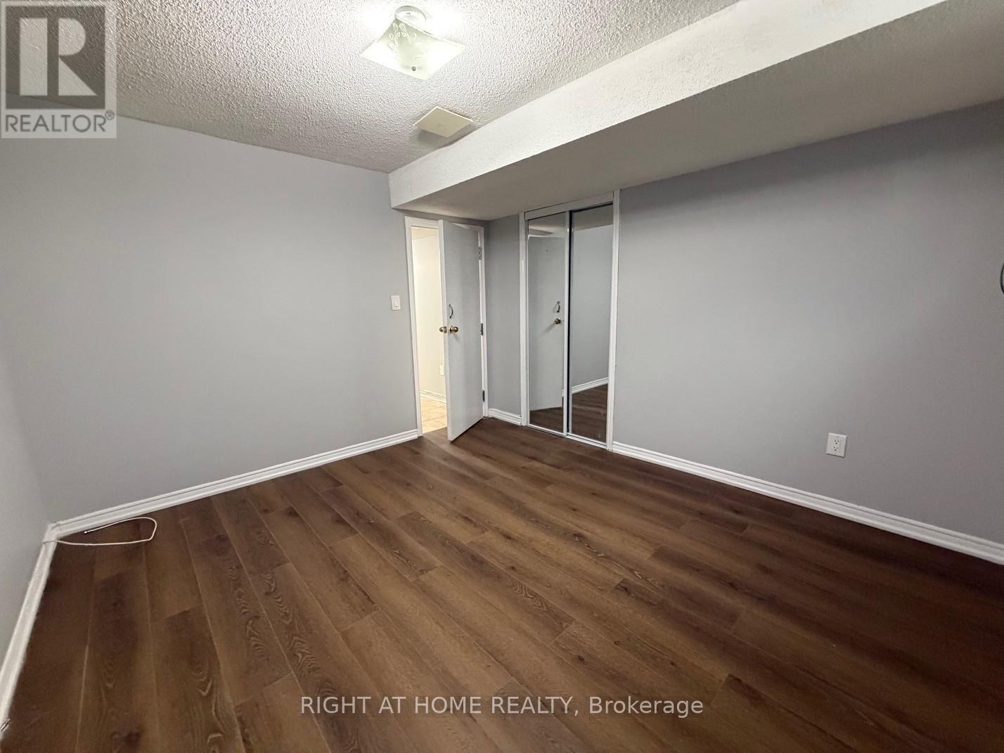 101 Romy Crescent, Thorold, Ontario  L2V 4V2 - Photo 31 - X12815802