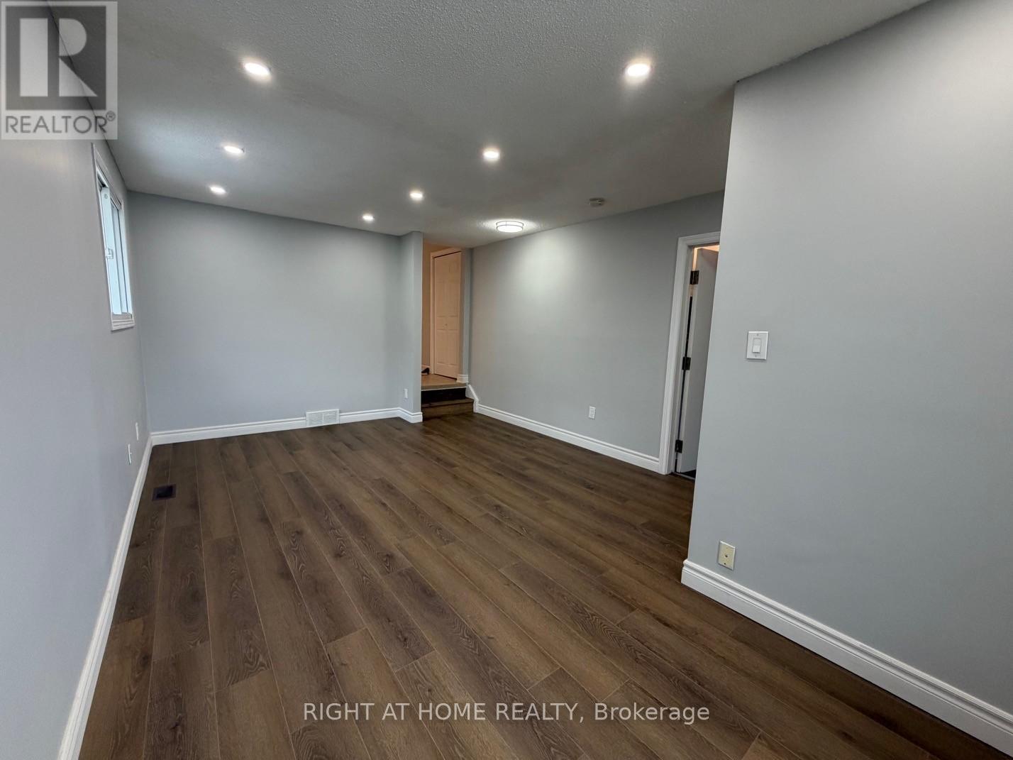 101 Romy Crescent, Thorold, Ontario  L2V 4V2 - Photo 5 - X12815802