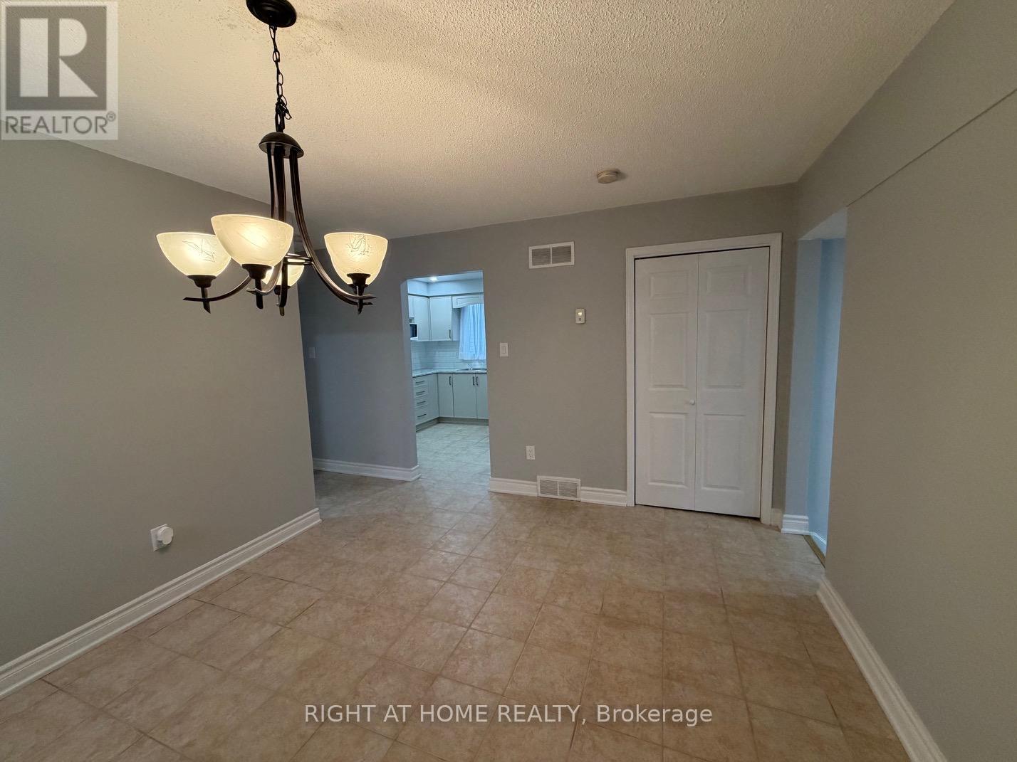 101 Romy Crescent, Thorold, Ontario  L2V 4V2 - Photo 7 - X12815802