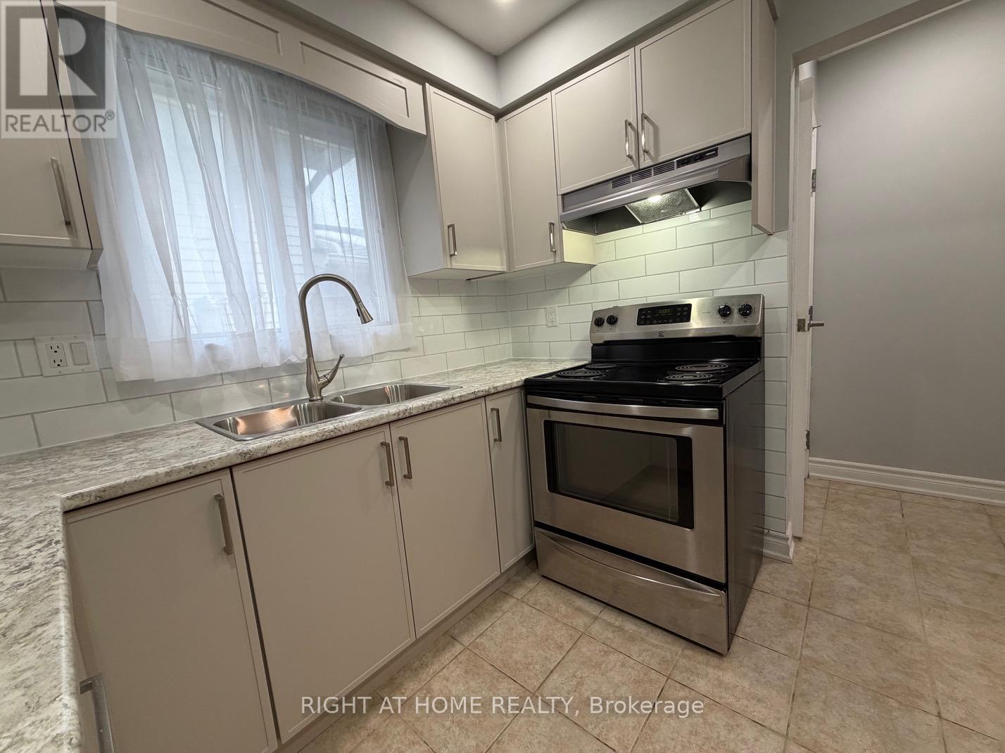 101 Romy Crescent, Thorold, Ontario  L2V 4V2 - Photo 9 - X12815802