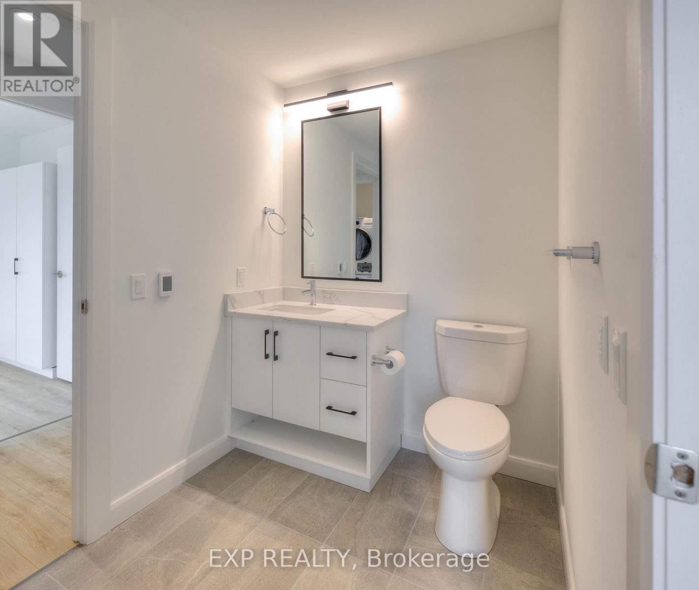1001 - 741 King Street W, Kitchener, Ontario  N2G 0E9 - Photo 6 - X12815888