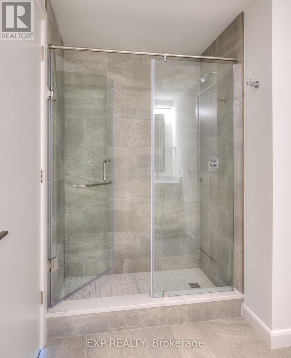 1001 - 741 King Street W, Kitchener, Ontario  N2G 0E9 - Photo 7 - X12815888