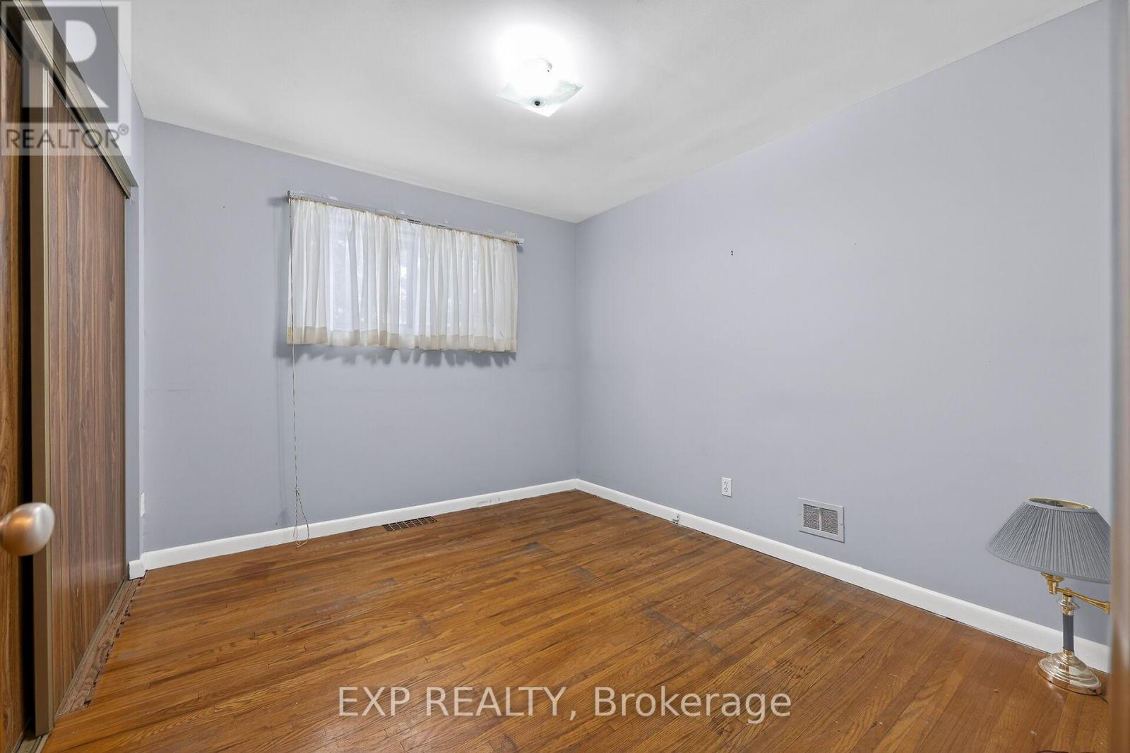 126 West 4th Street, Hamilton, Ontario  L9C 3N2 - Photo 22 - X12815926