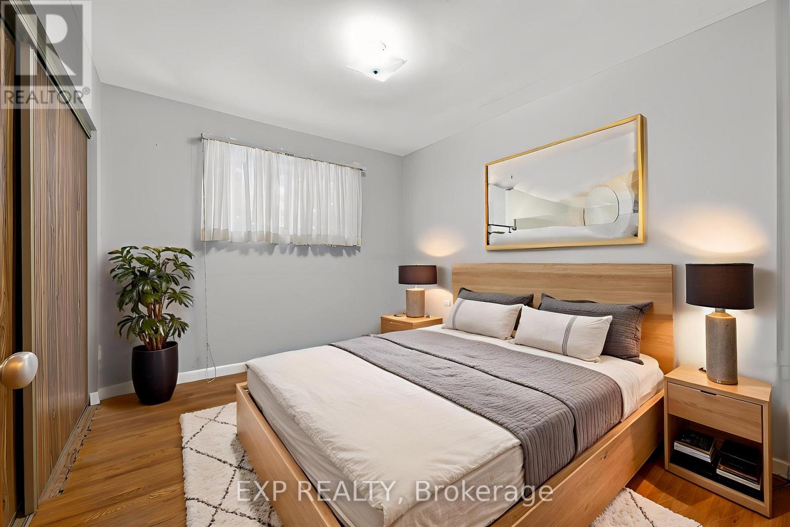 126 West 4th Street, Hamilton, Ontario  L9C 3N2 - Photo 23 - X12815926