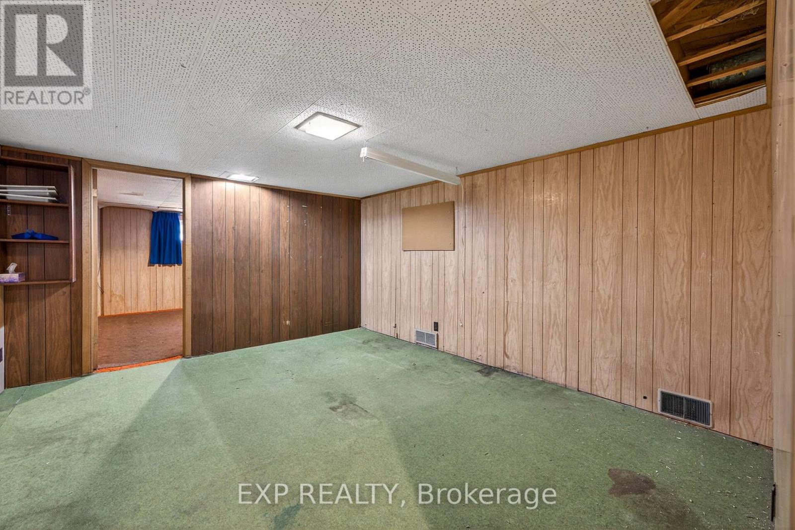 126 West 4th Street, Hamilton, Ontario  L9C 3N2 - Photo 25 - X12815926