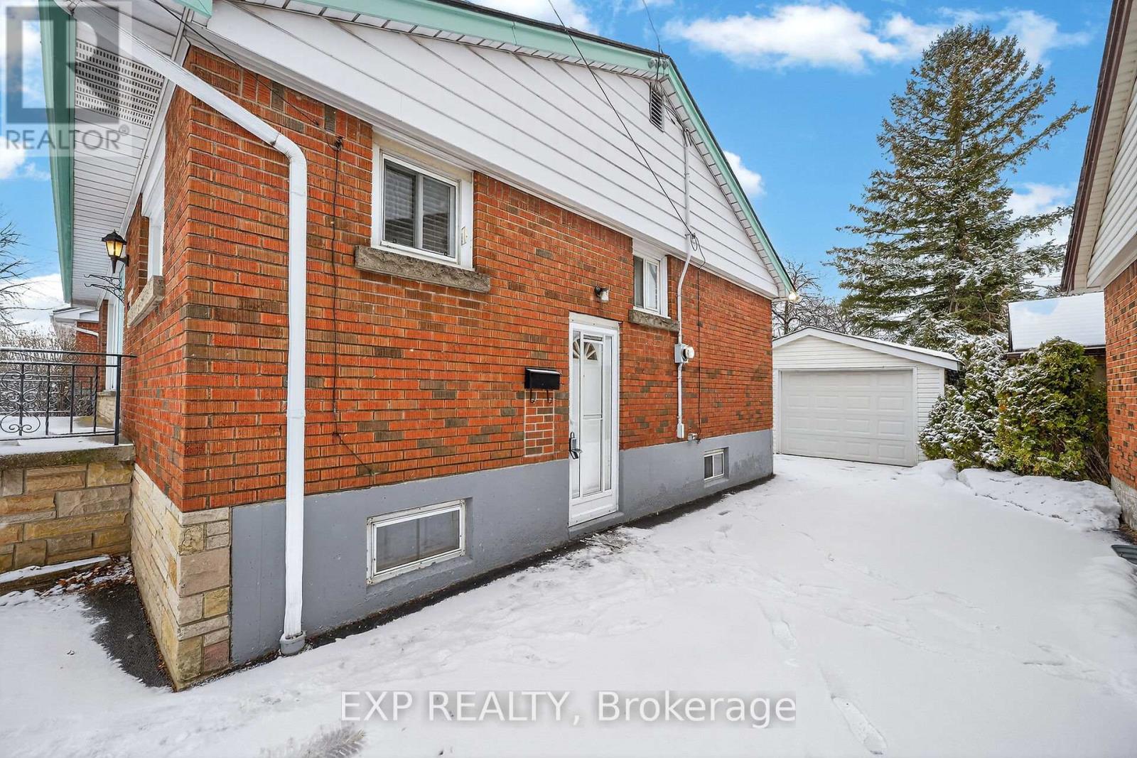 126 West 4th Street, Hamilton, Ontario  L9C 3N2 - Photo 32 - X12815926