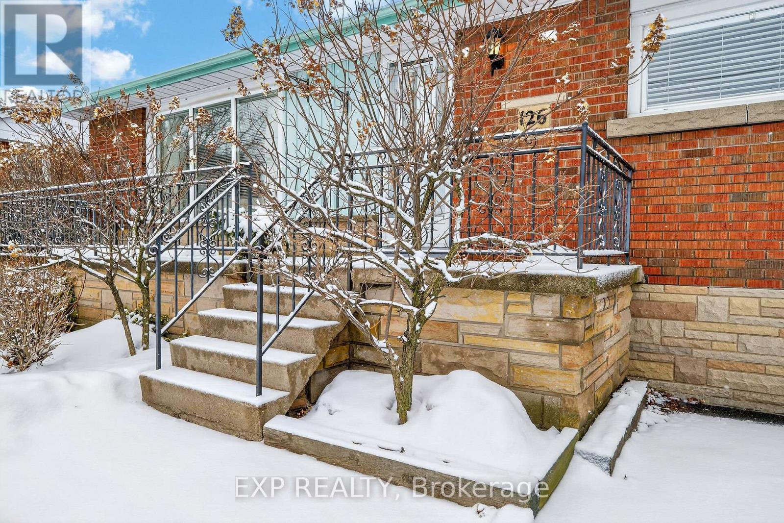 126 West 4th Street, Hamilton, Ontario  L9C 3N2 - Photo 43 - X12815926